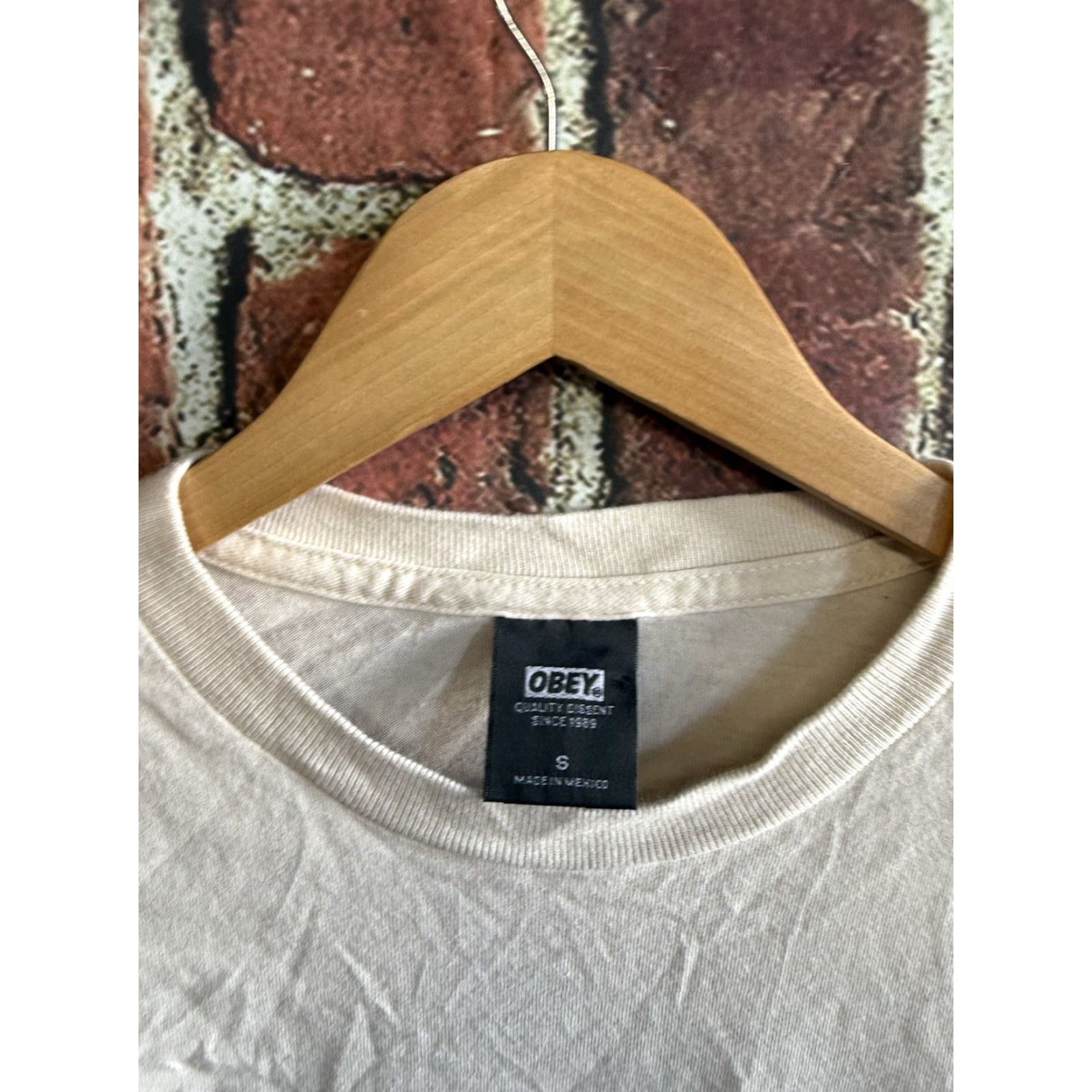 Obey OBEY Mens White Long Sleeve Graphic T-shirt Size Small Size US S / EU 44-46 / 1 - 3 Thumbnail