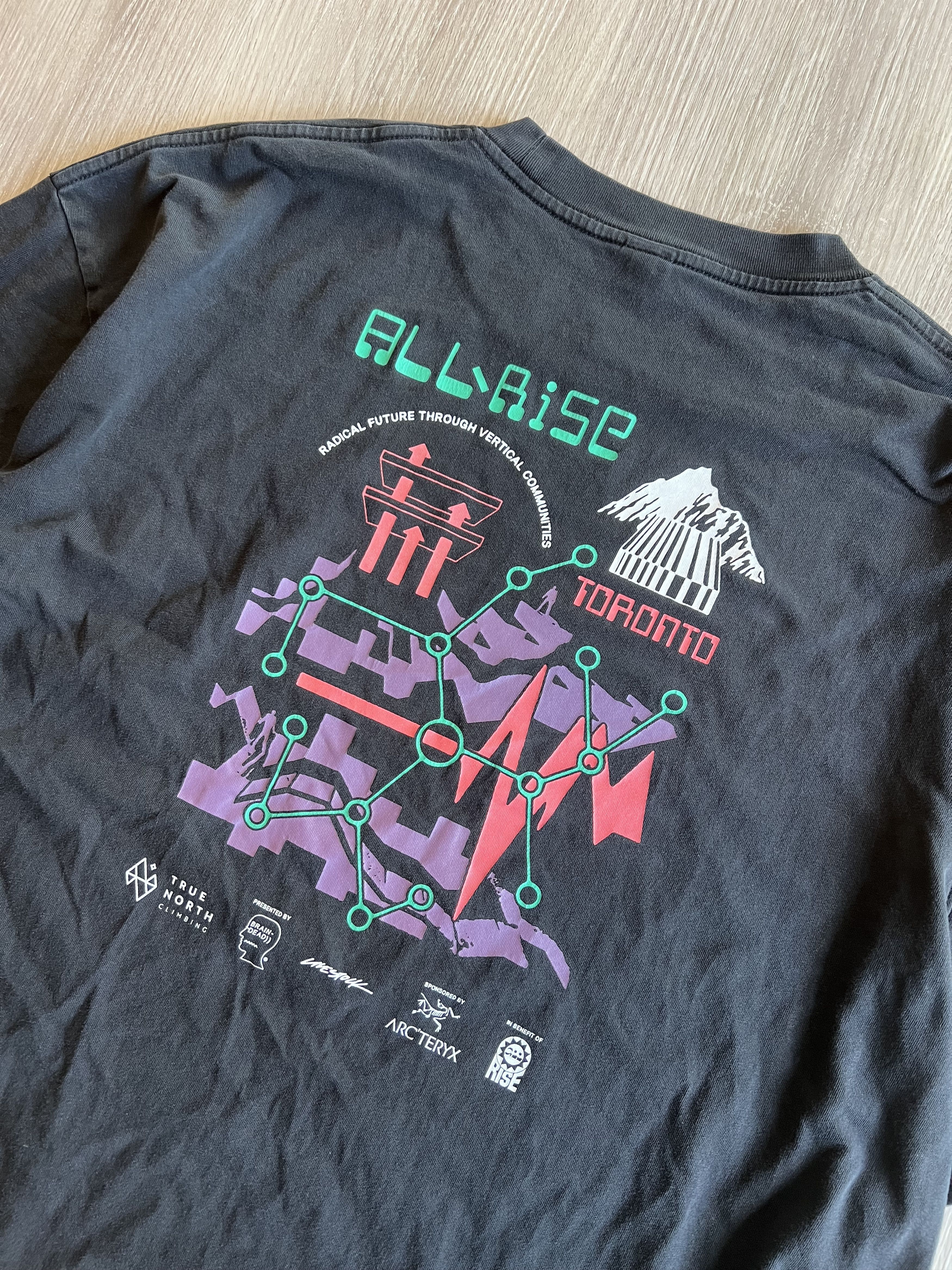 Arc'teryx × Brain Dead Brain Dead x Arc'teryx All Rise Toronto T-Shirt / Gorpcore Size US XL / EU 56 / 4 - 5 Thumbnail