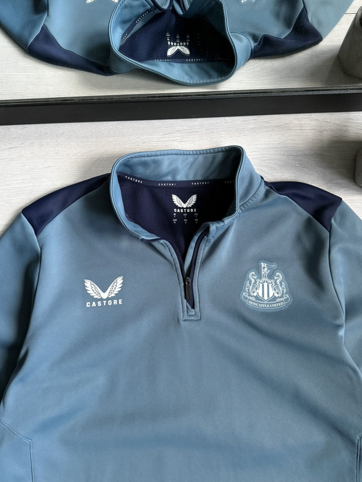 Castore Castore Newcastle Training Soccer Tracksuit Size US L / EU 52-54 / 3 - 5 Thumbnail