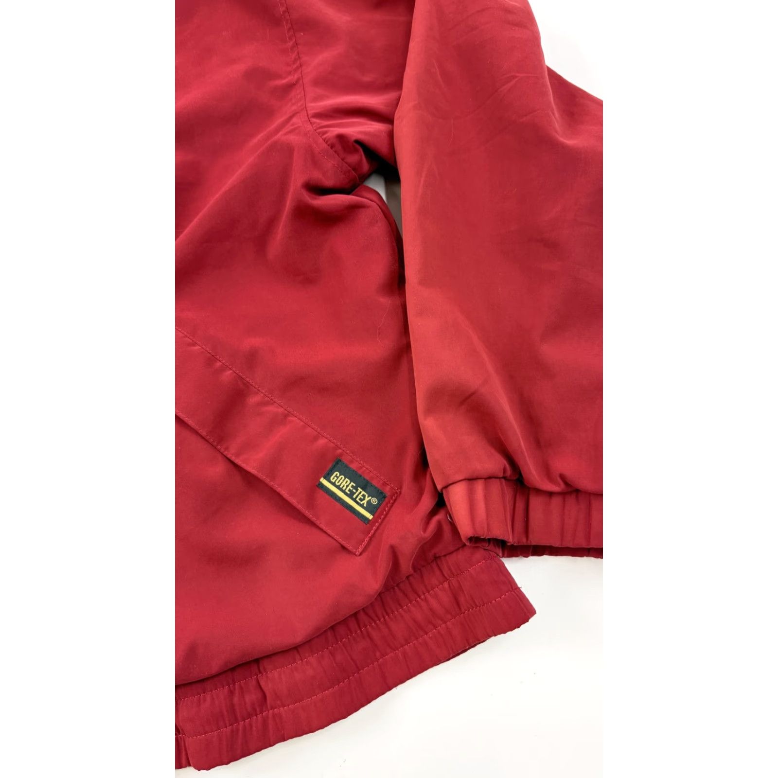 Vintage VINTAGE Tourney Jacket Womens Large Red Gore-Tex Pullover Windbreaker 90s Size L / US 10 / IT 46 - 2 Thumbnail