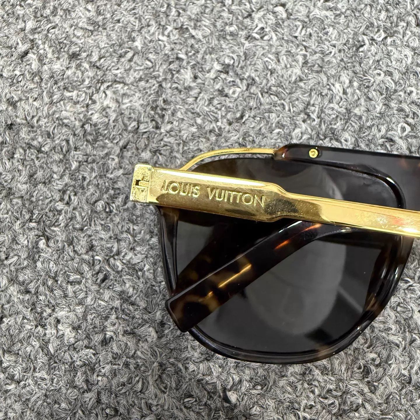 Louis Vuitton LV Sunglasses 95 New Size ONE SIZE - 4 Thumbnail