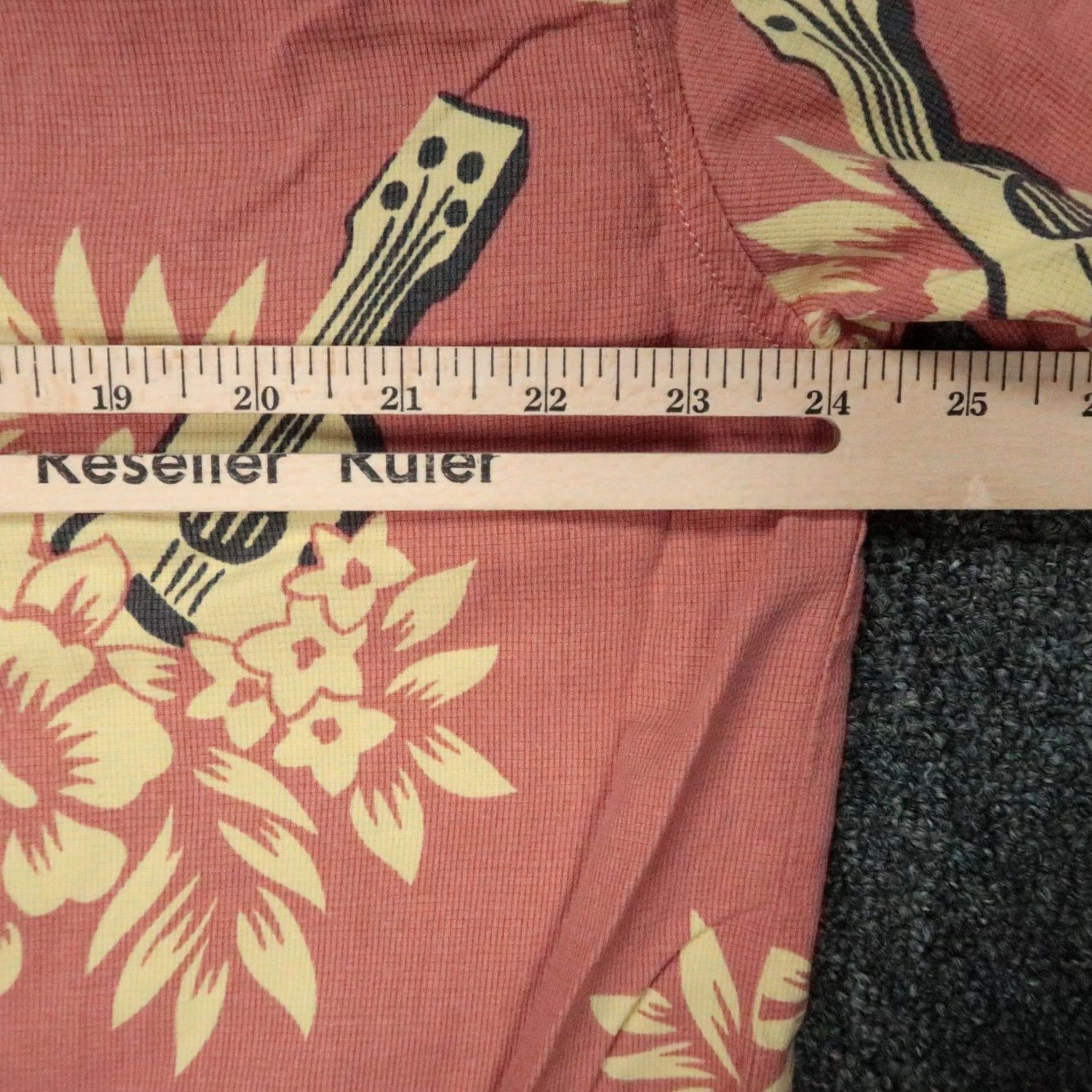 Tommy Bahama Tommy Bahama Shirt Men Large Coral Red Ukulel Floral Short Sleeve Silk Hawaiian Button-Up Pattern: Floral Size US L / EU 52-54 / 3 - 7 Thumbnail