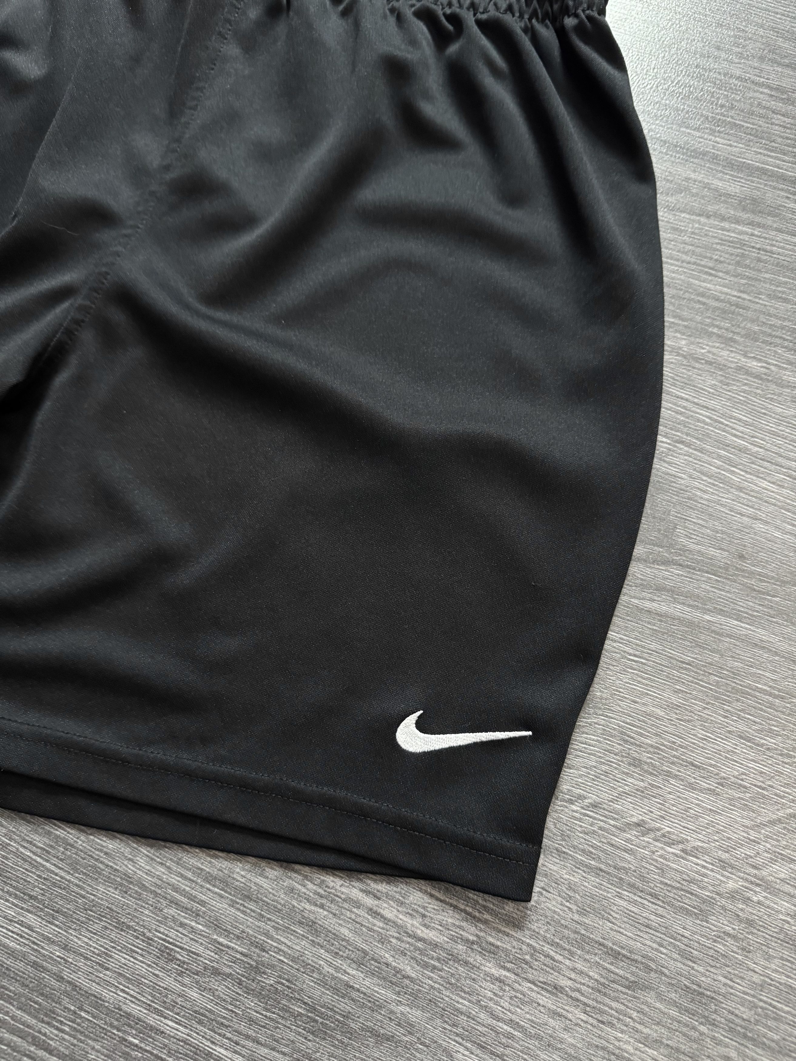 Nike Vintage 00s Nike Shorts Dri-Fit Nike Shorts Black Size US 32 / EU 48 - 4 Thumbnail