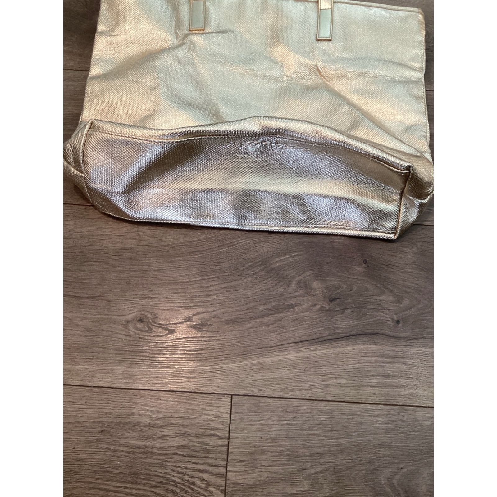 Michael Kors MICHAEL KORS Gold Metallic Tote Handbag Women's OS Casual Travel Faux Leather Size ONE SIZE - 5 Thumbnail