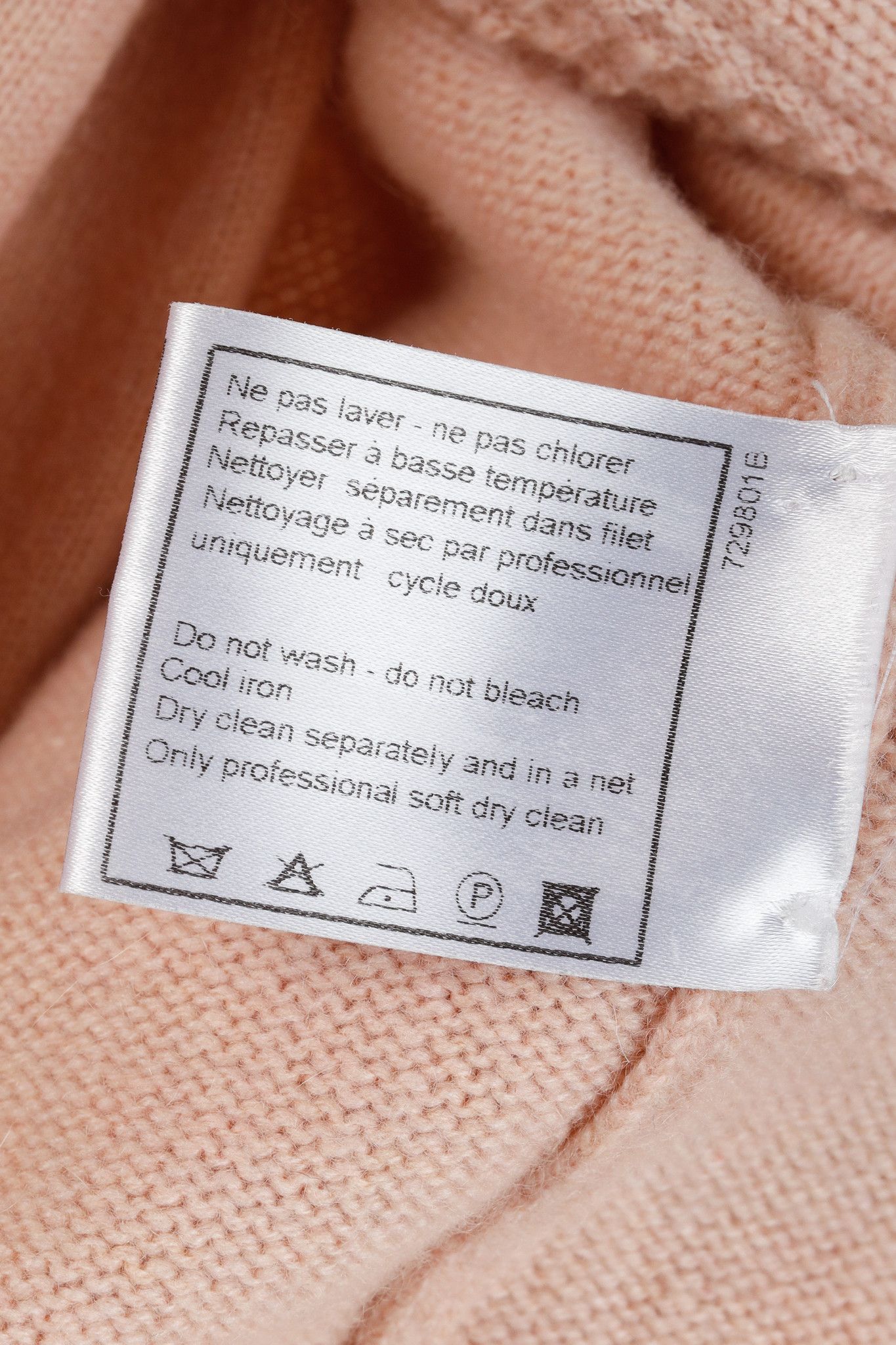 Chanel Chanel SS/05 Light Pink Cashmere Rosette Sweater Twinset Size M / US 6-8 / IT 42-44 - 13 Thumbnail