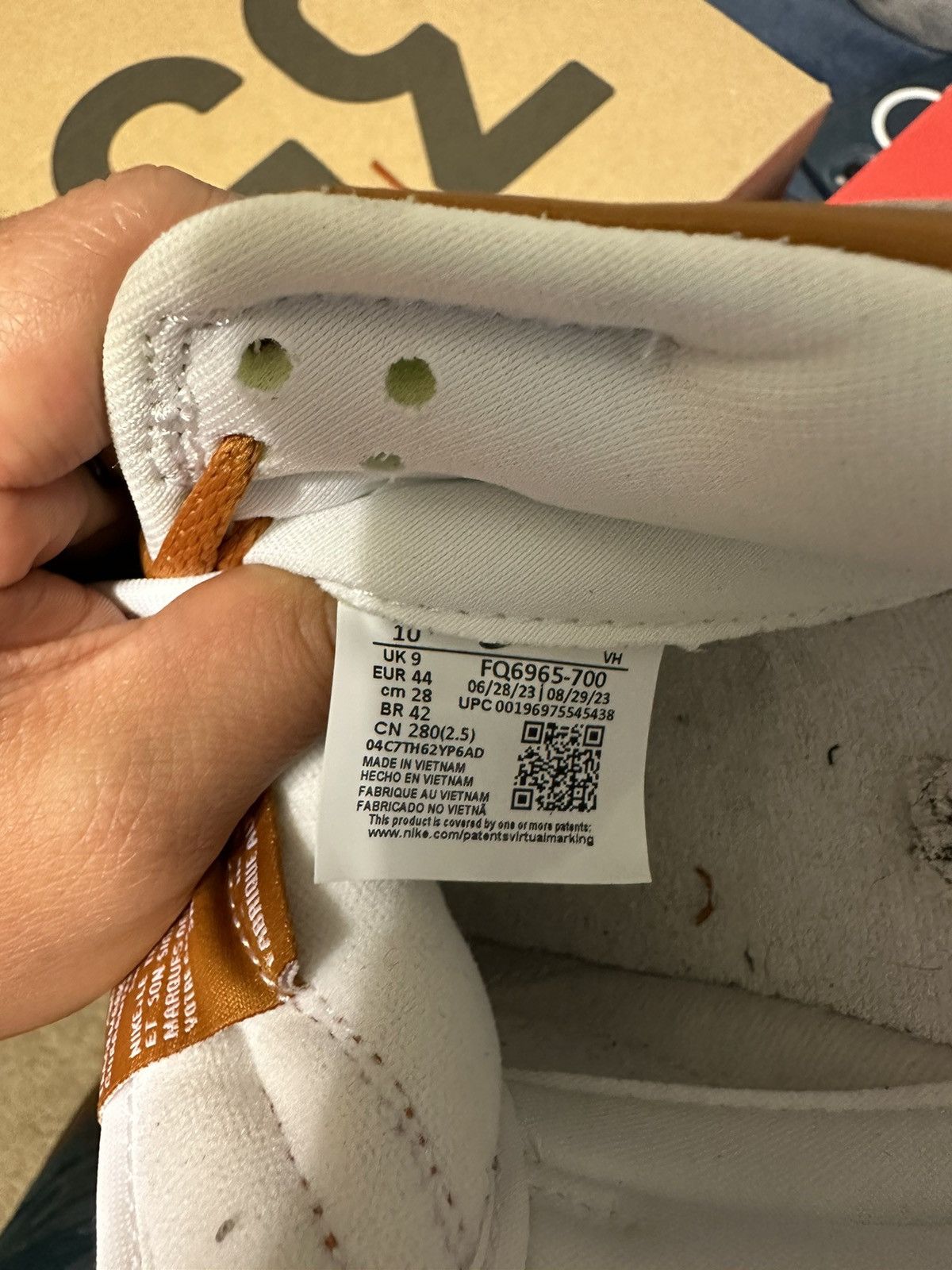 Nike Nike Dunk Low Light Curry Size US 10 / EU 43 - 7 Thumbnail