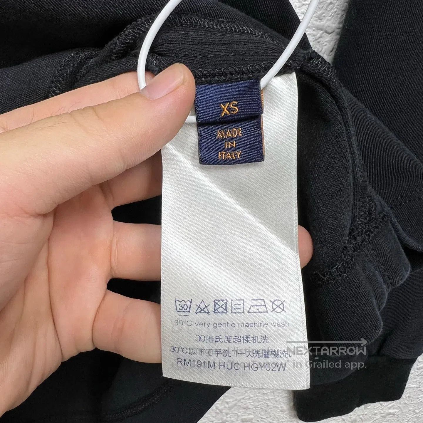 Louis Vuitton Louis Vuitton Long-sleeved hoodie with embroidered logo on Size US 6.5 / IT 36.5 - 3 Thumbnail