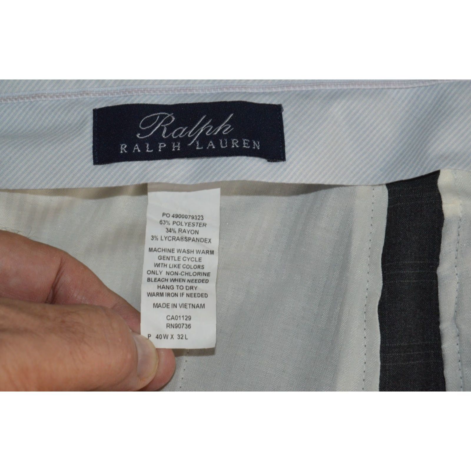 Ralph Lauren Ralph Lauren Mens Dress Pants Gray plaid 40/32 Flat Front Poly Blend Zip Closure Size US 40 / EU 56 - 6 Thumbnail