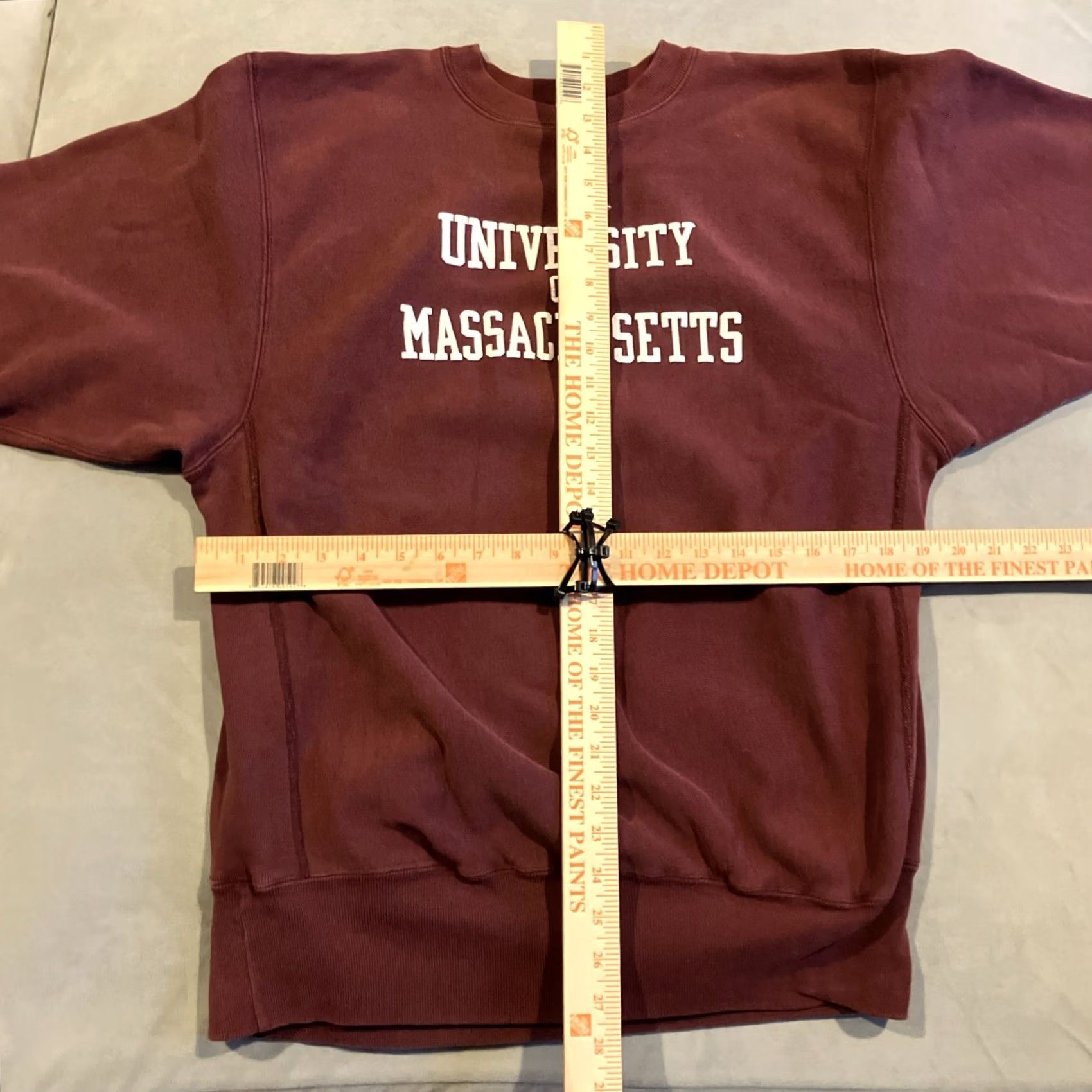 Champion VINTAGE Champion Reverse Weave UMASS Crewneck Sweatshirt L Red Men Large Size US L / EU 52-54 / 3 - 5 Thumbnail