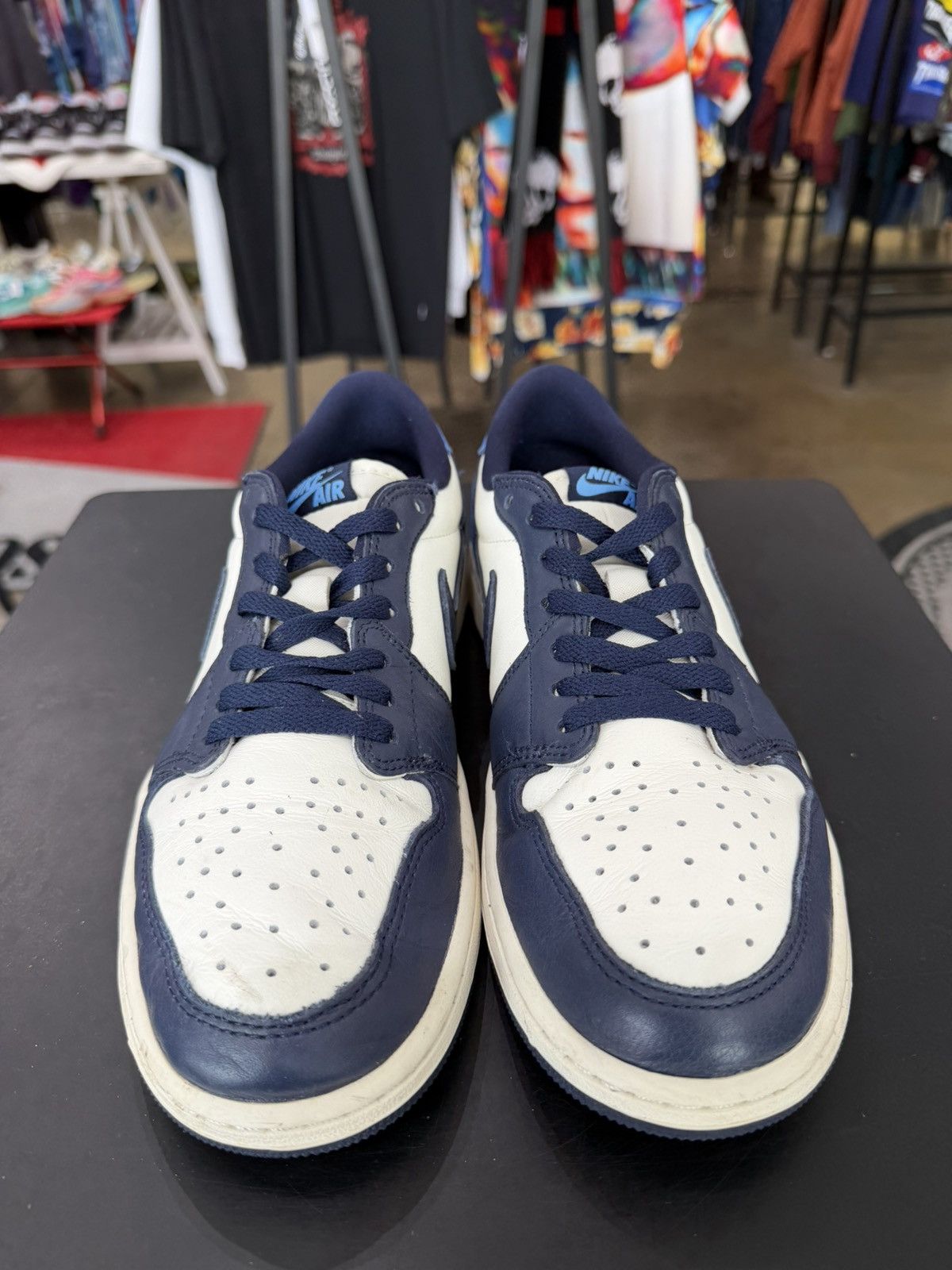 Jordan Brand Air Jordan 1 Low Obsidian UNC Size 9 (2025) Size US 9 / EU 42 - 2 Thumbnail
