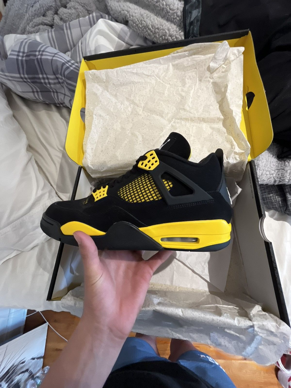 Jordan Brand Jordan 4 thunder Size US 12.5 / EU 45-46 - 15 Thumbnail