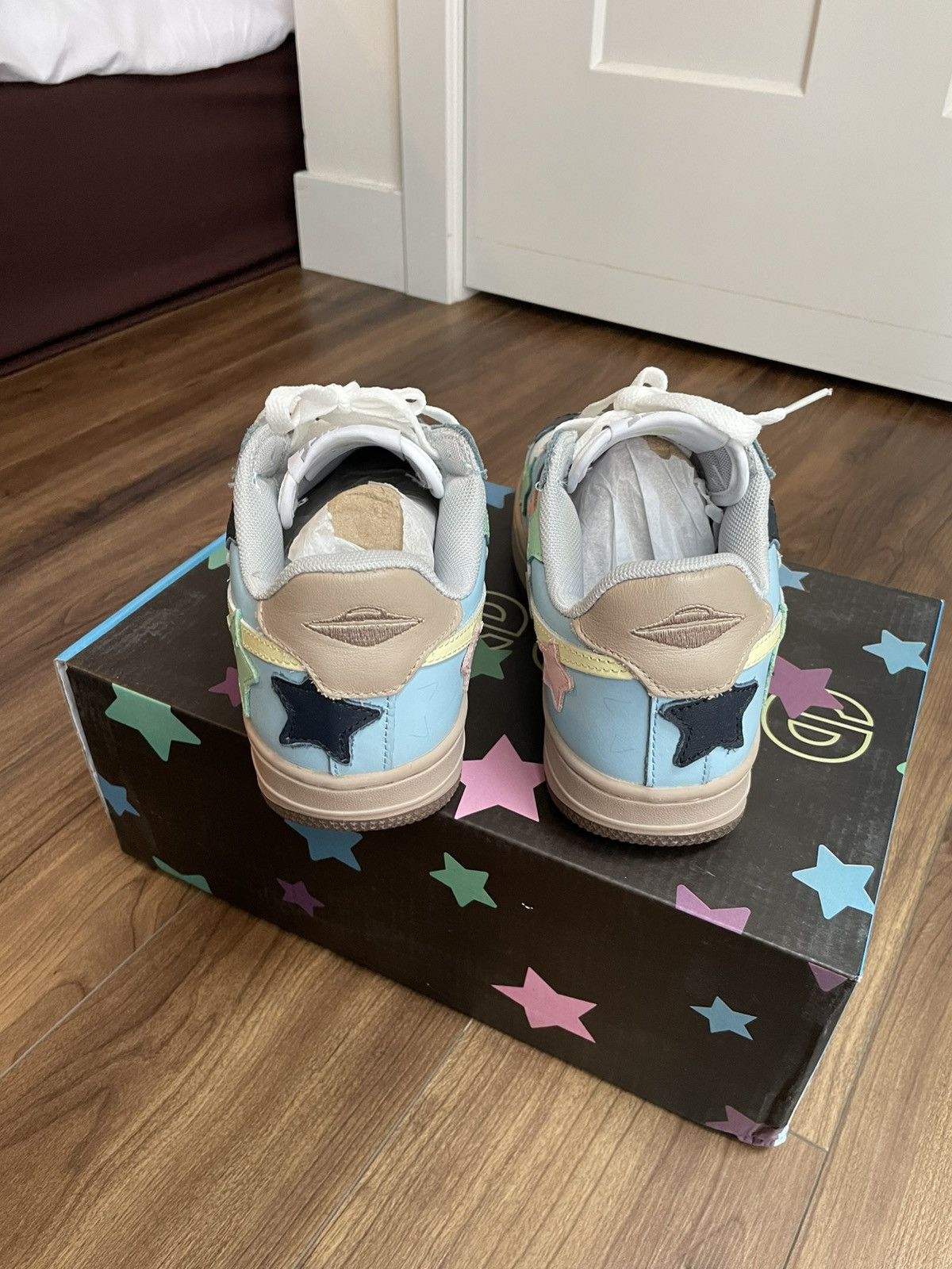 ESENES WORLDWIDE ESENES WORLDWIDE STA Low “Disco Stars” – Pastel Multi Size US 8 / EU 41 - 3 Thumbnail