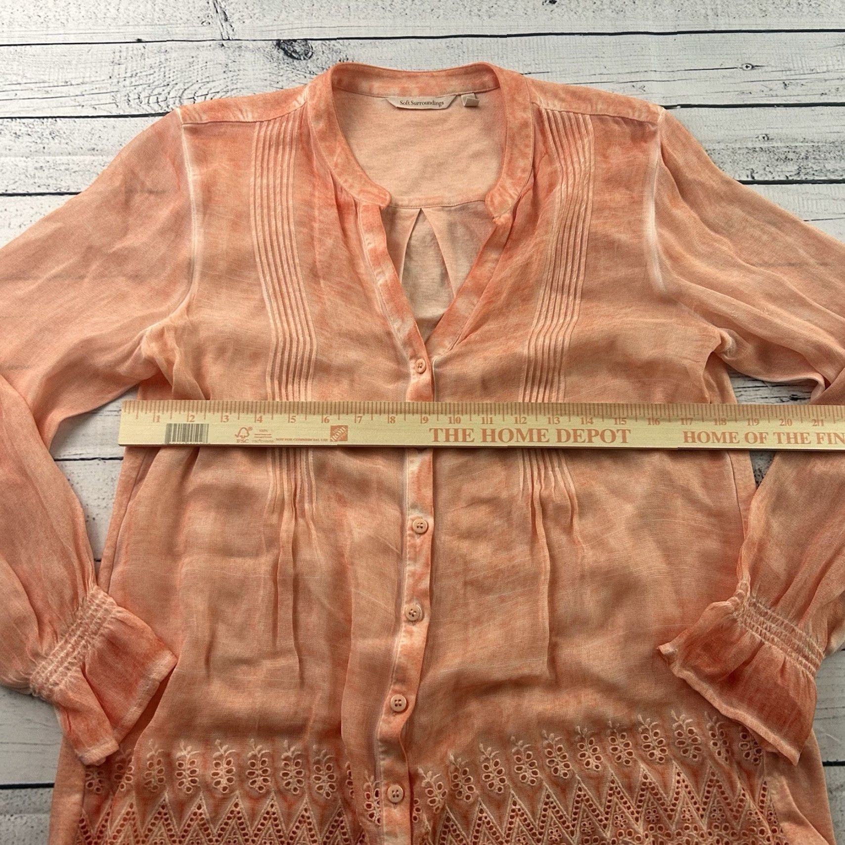 Soft Surroundings Soft Surroundings Shirt Women's Medium Orange Button-Up Long Sleeve Watercolor Family? Size M / US 6-8 / IT 42-44 - 4 Thumbnail