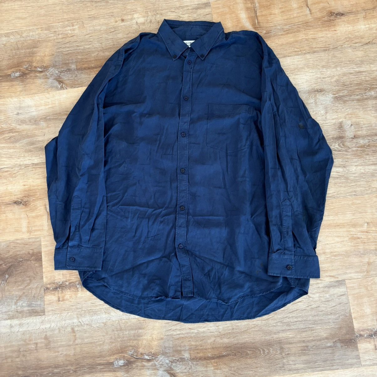 Balenciaga Balenciaga Button up Shirt Size XL Size US XL / EU 56 / 4 - 1 Thumbnail