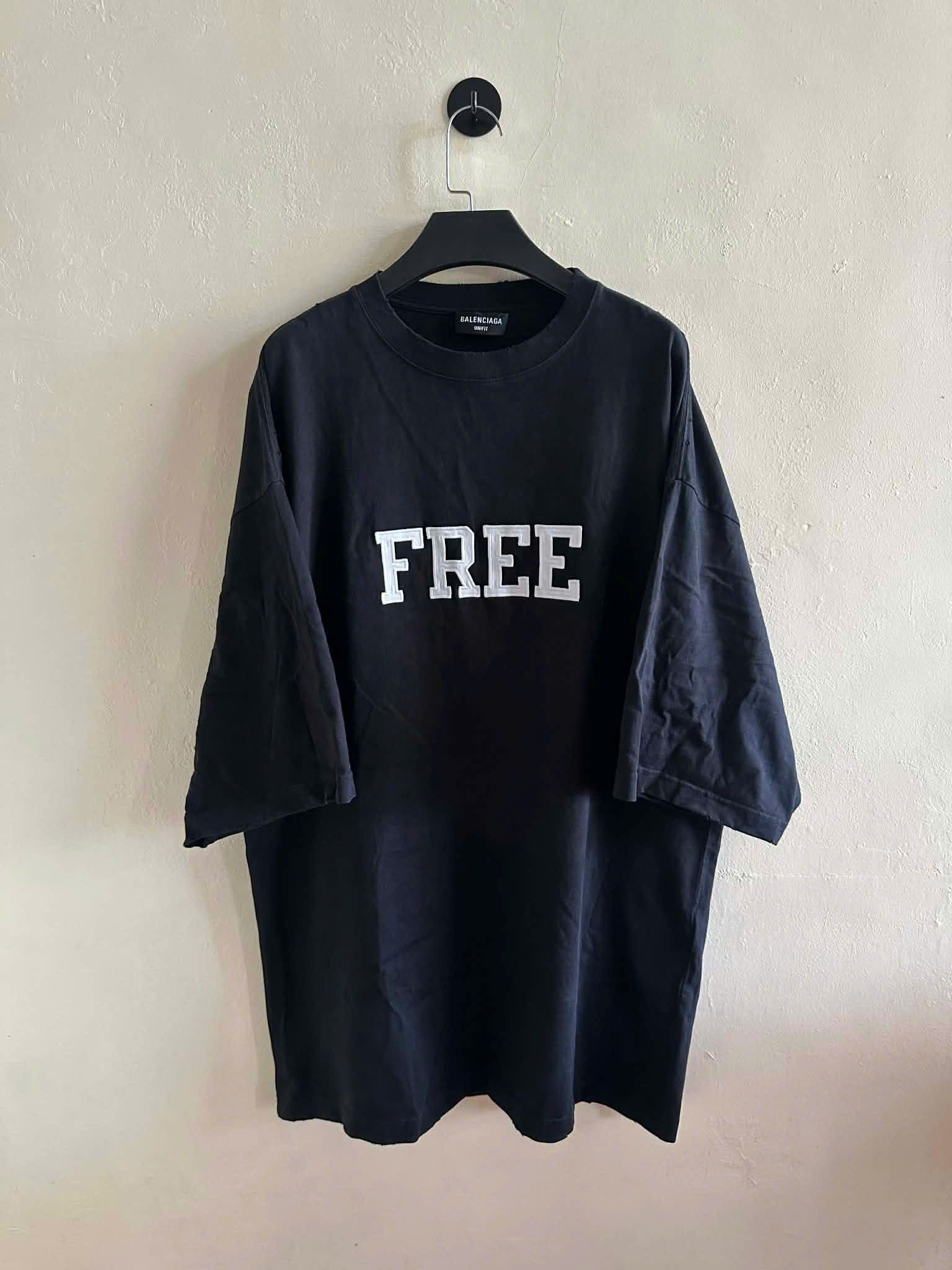 Balenciaga BALENCIAGA T SHIRT Size US XS / EU 42 / 0 - 1 Thumbnail