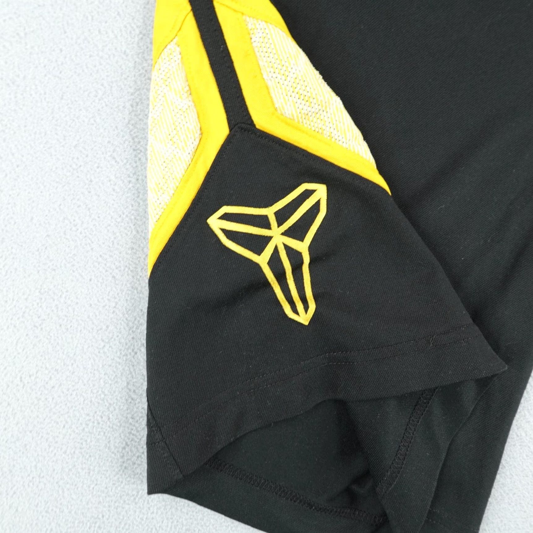 Nike Nike Shorts Mens Medium Black Yellow Kobe Bryant Mamba Dri Fit Basketball Gym Size US 27 - 3 Thumbnail