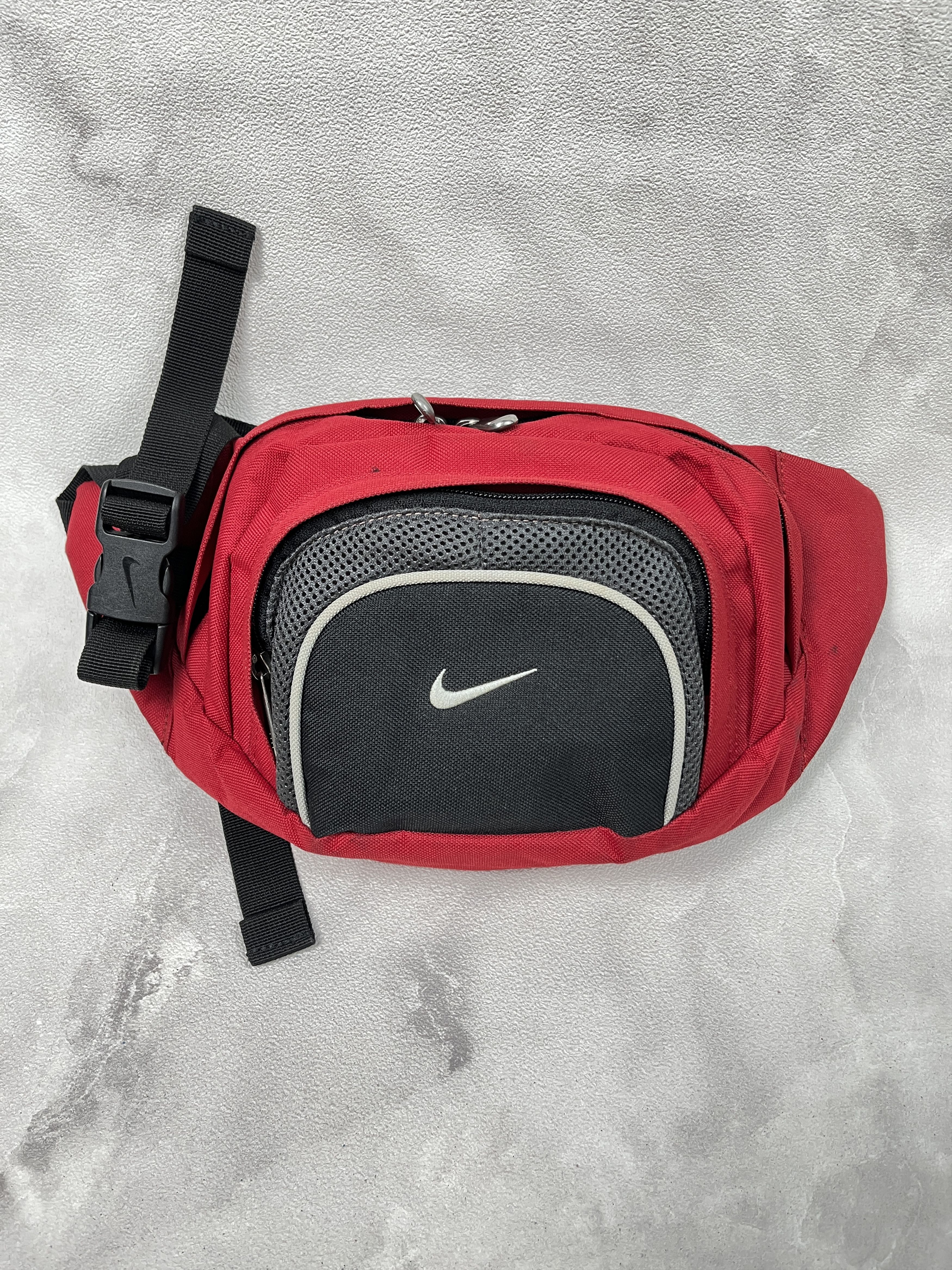 Japanese Brand NIKE FANNY BAG VINTAGE Size ONE SIZE - 1 Thumbnail