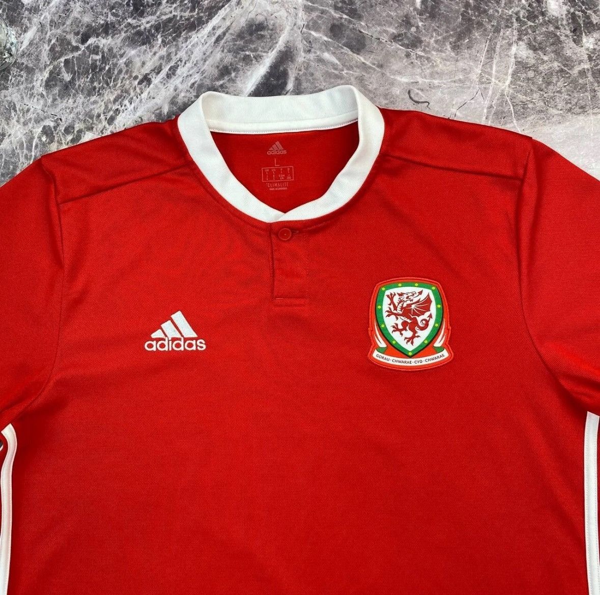 Adidas Adidas Wales Jersey 2018 National Team Home Football sz L Size US L / EU 52-54 / 3 - 7 Thumbnail