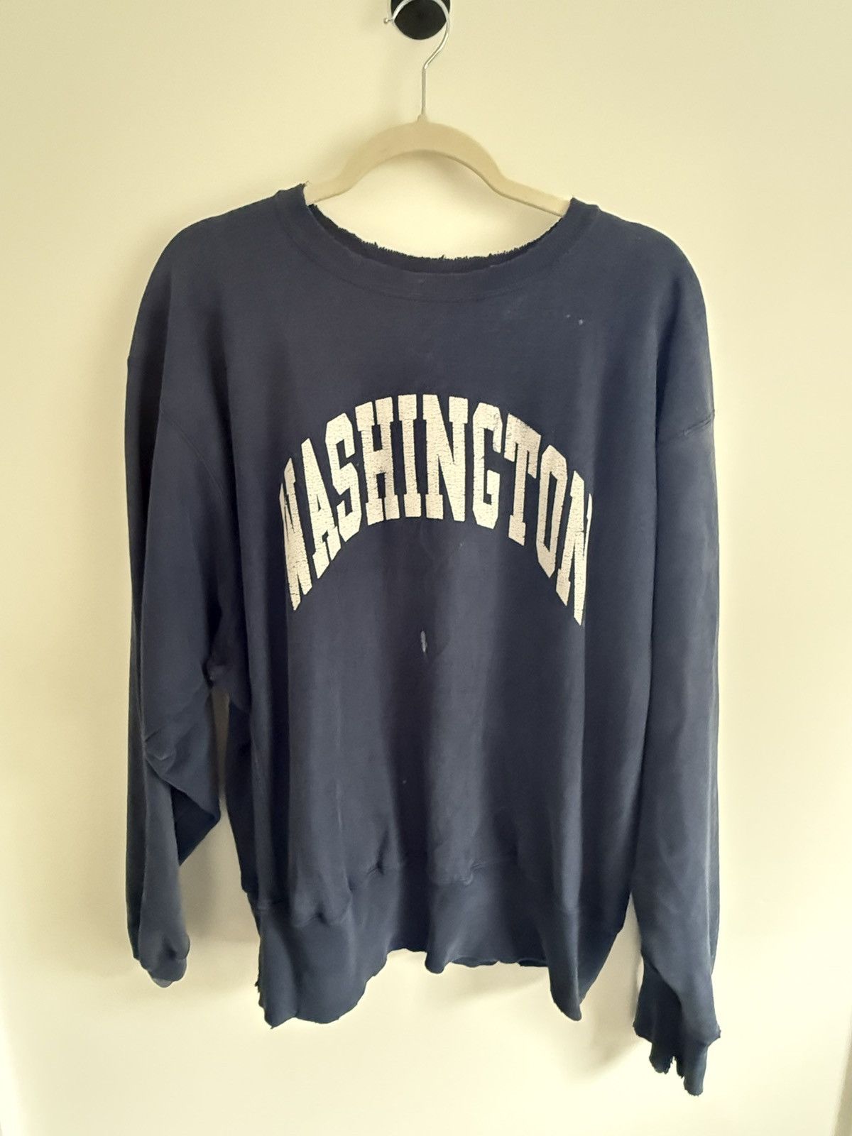 Champion Vintage Champion Washington Crewneck (Distressed XL) Size US XL / EU 56 / 4 - 1 Thumbnail