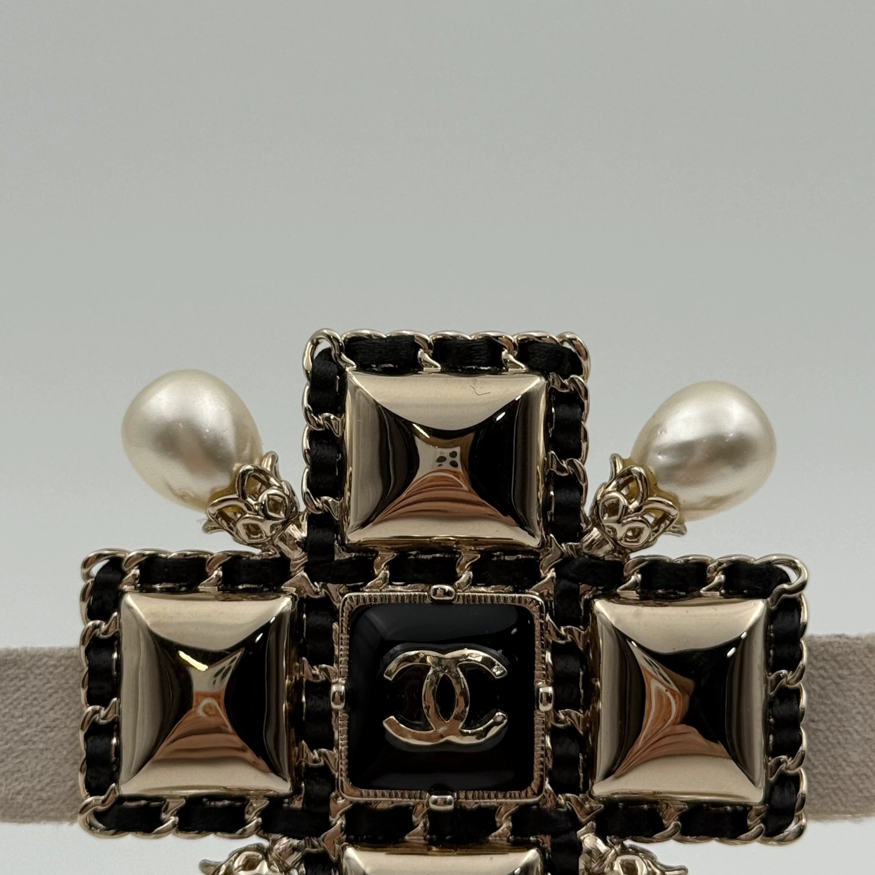 Chanel Chanel Brooch New Unused Size ONE SIZE - 3 Thumbnail