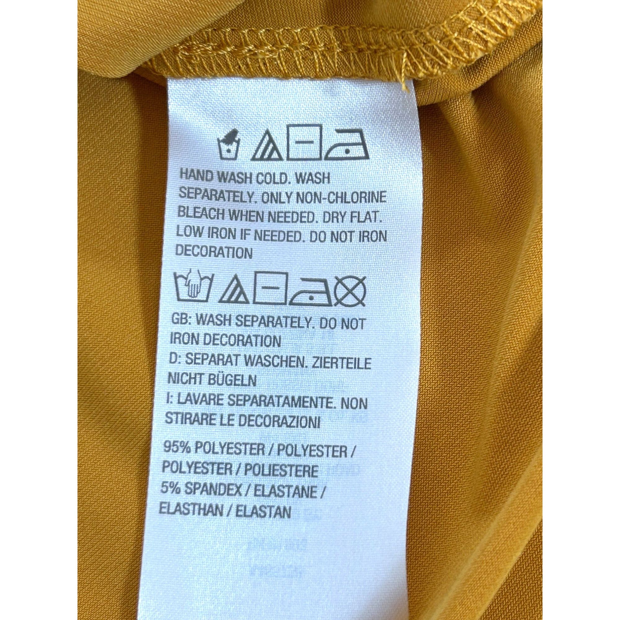 Other Susan Graver Tunic Top Yellow XL Sequined Shoulders Round Ne Size XL / US 12-14 / IT 48-50 - 8 Thumbnail