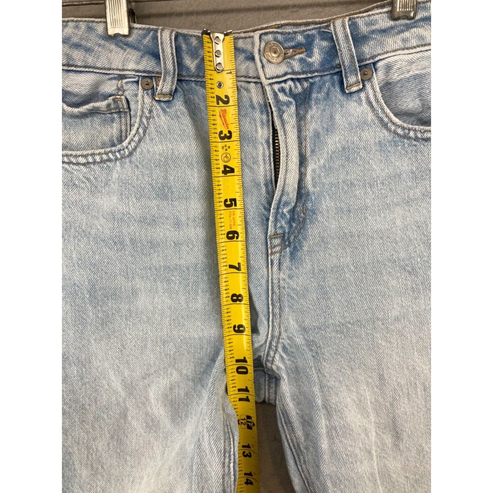 American Eagle Outfitters American Eagle Strigid Jeans Womens 4 Regular Hi Rise Mom Tapered Size 27" / US 4 / IT 40 - 4 Thumbnail