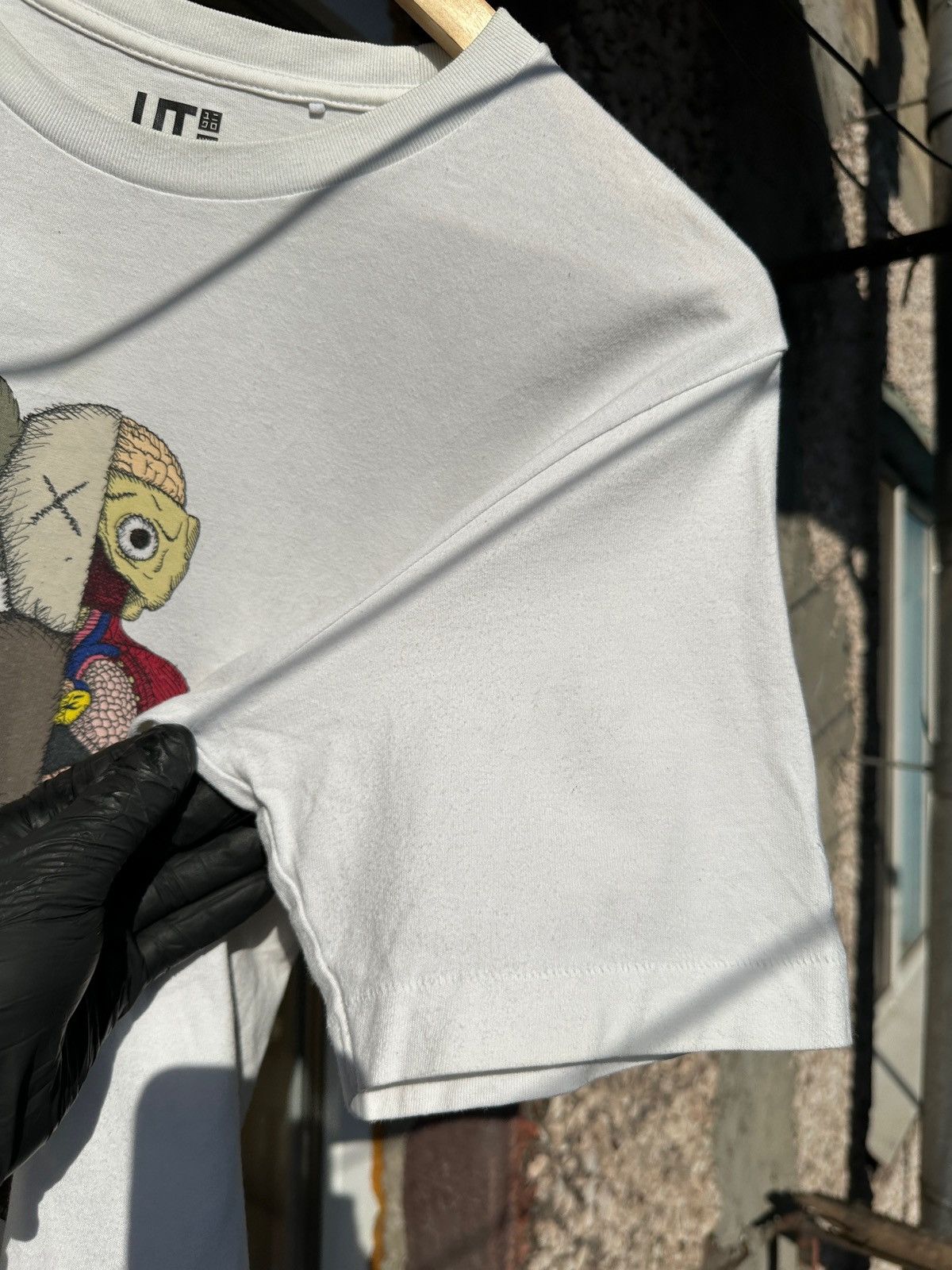 Kaws × Uniqlo Vintage Uniqlo x Kaws x Sesame Street White T-Shirt Size US M / EU 48-50 / 2 - 8 Thumbnail
