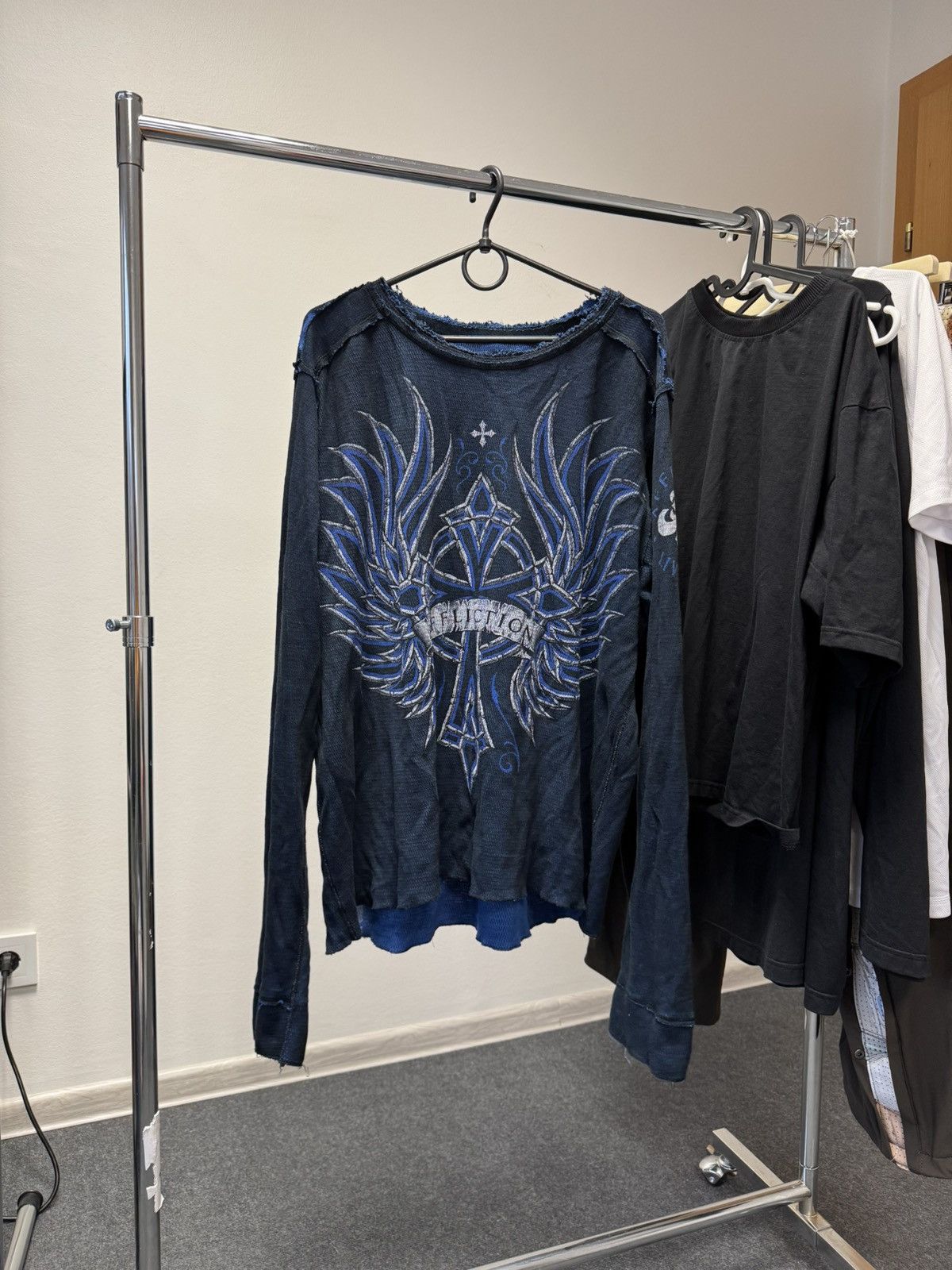 Affliction × Japanese Brand × Vintage Vintage Y2K Affliction Thermal Shirt Essential Opium Size US L / EU 52-54 / 3 - 1 Thumbnail