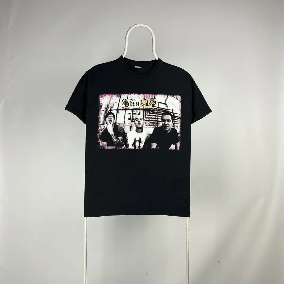 Band Tees Blink-182 Tshirt rock band size Small Size US S / EU 44-46 / 1 - 1 Thumbnail