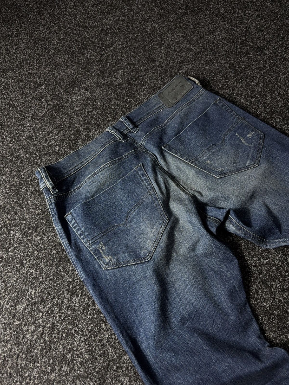 Distressed 2000s Diesel denim pants jeans y2k style