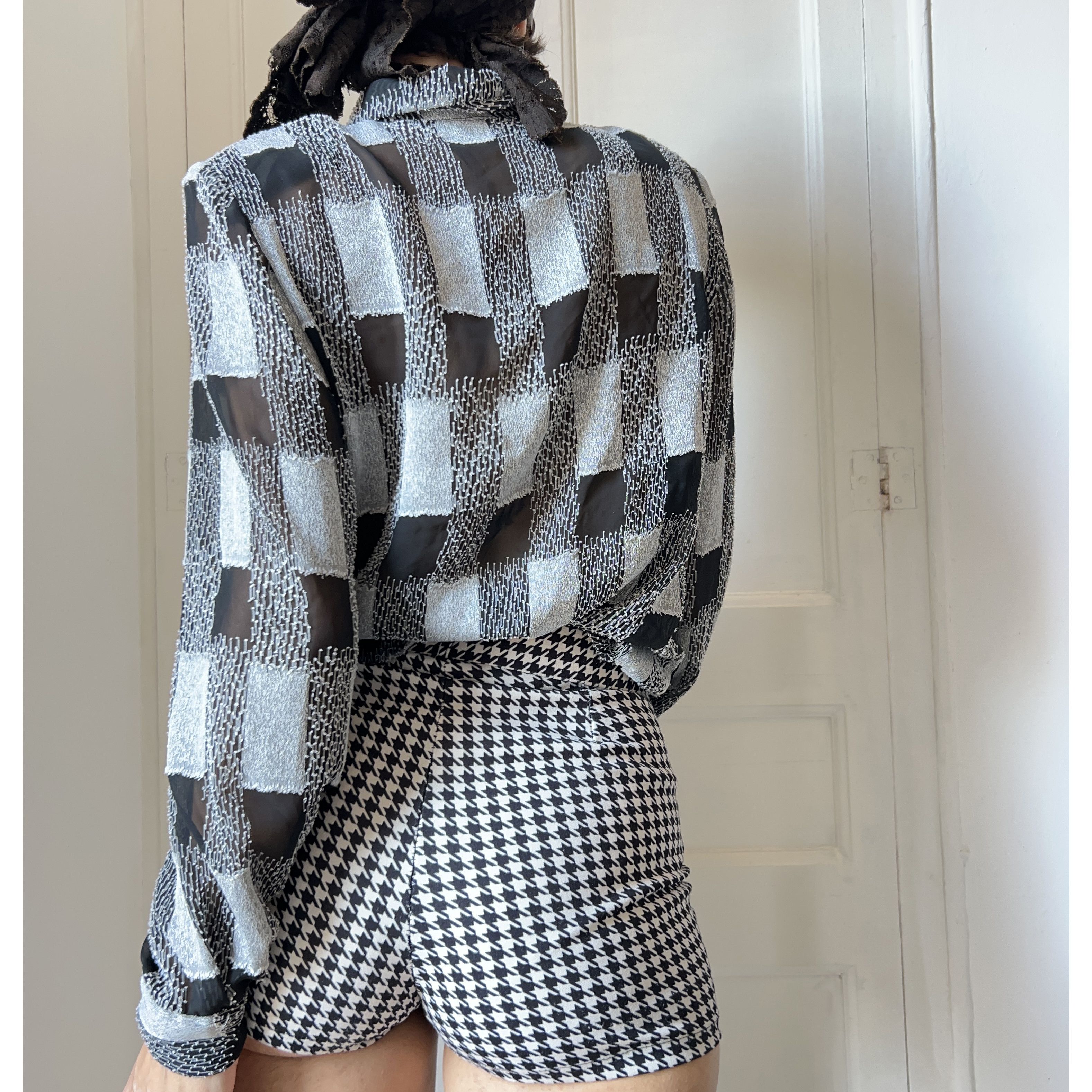 Vintage Vintage 90s Sheer Checkered Monochrome Blouse Size L / US 10 / IT 46 - 3 Thumbnail