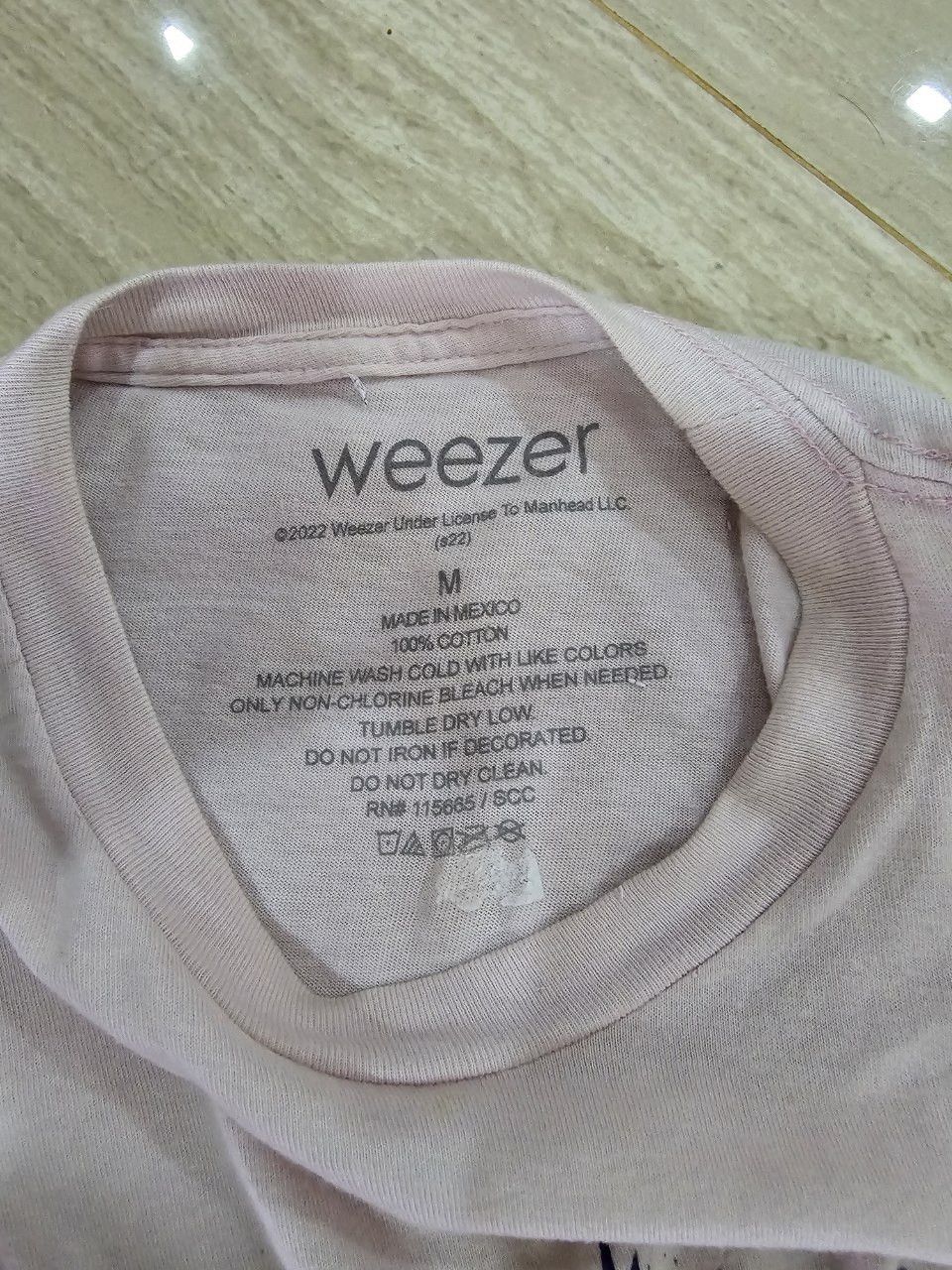 Band Tees Official Merchandise Weezer Robot Graphic Tee L Size US L / EU 52-54 / 3 - 4 Thumbnail