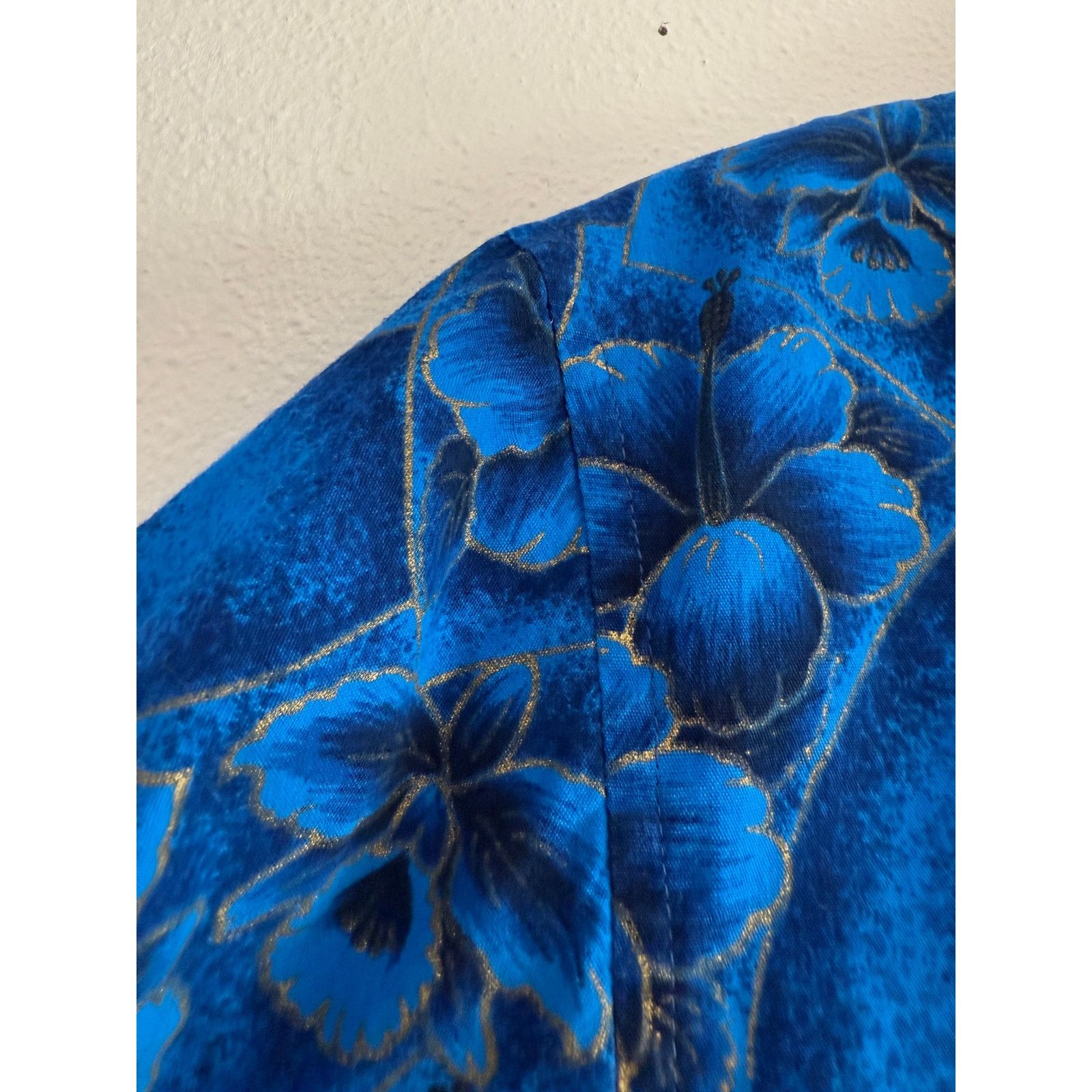 Vintage 70s Blue Hawaiian Tiki Button Up size large Size US L / EU 52-54 / 3 - 5 Thumbnail