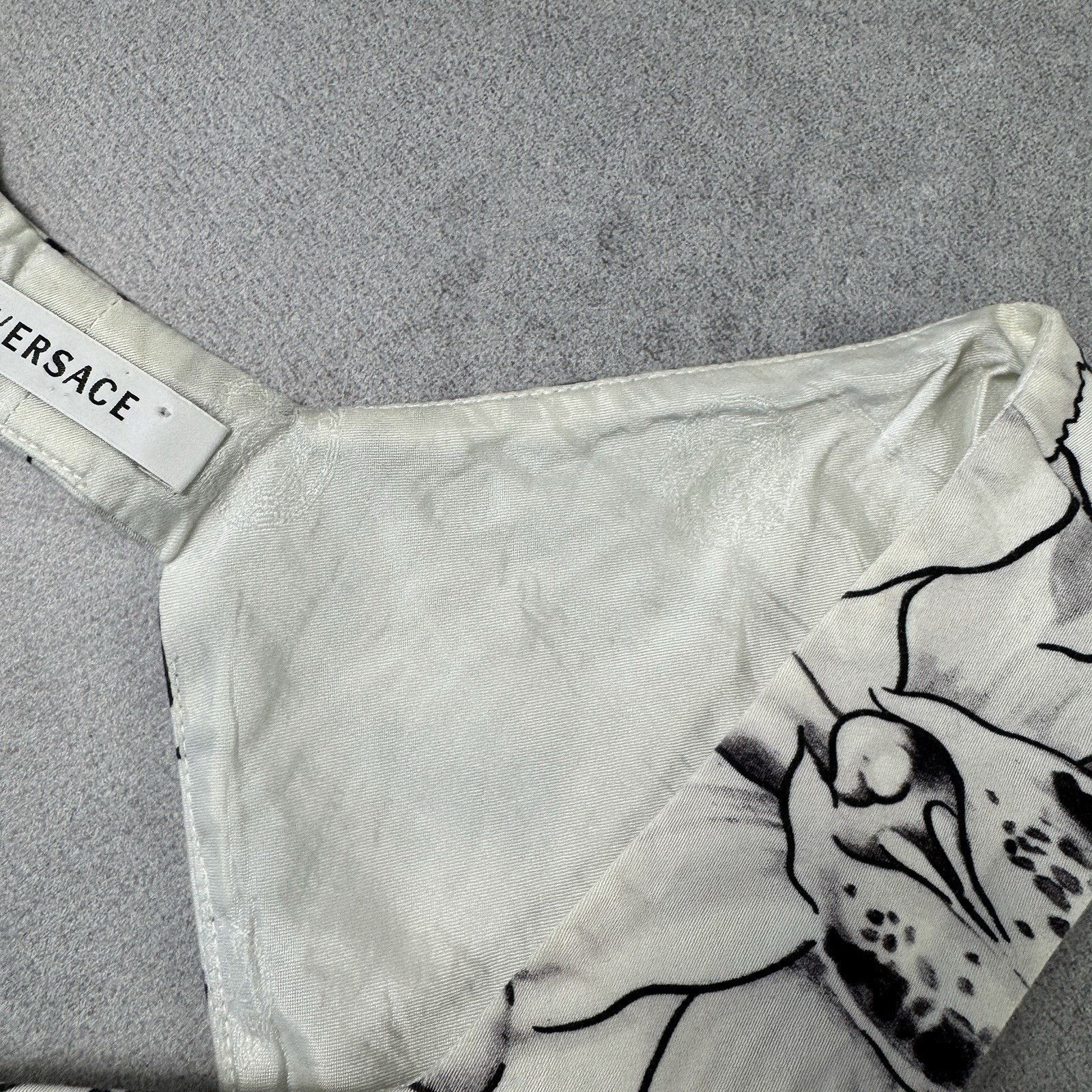 Versace Versace Women Mini Dress Short Flower Print White Size 44 Size M / US 6-8 / IT 42-44 - 4 Thumbnail