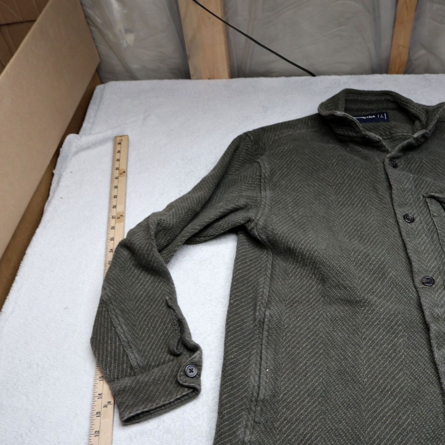 Abercrombie & Fitch Abercrombie & Fitch Shirt Mens Large Tall Green Button Up Long Sleeve Textured Size US L / EU 52-54 / 3 - 2 Thumbnail