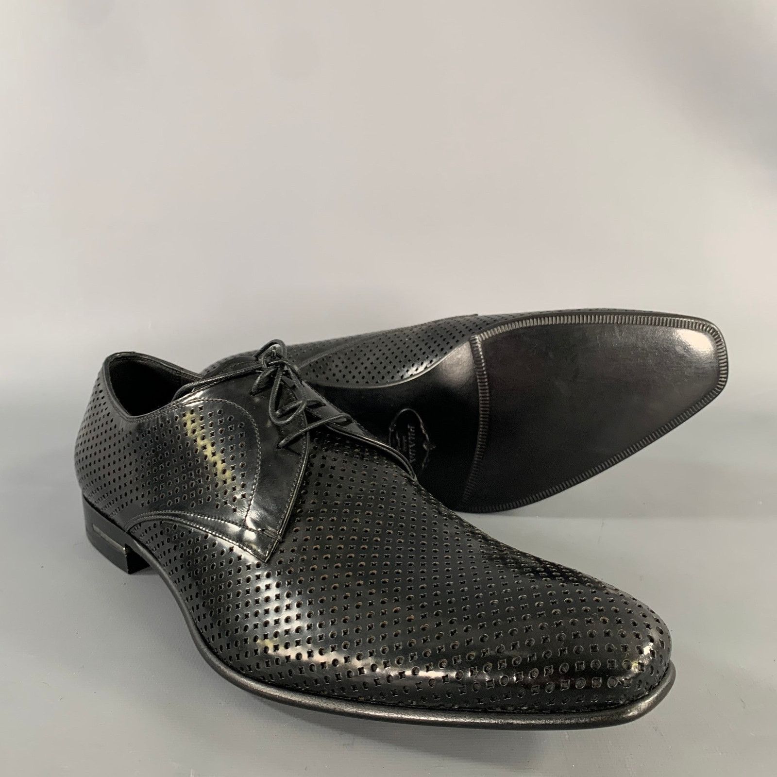Prada PRADA Size 9 Black Perforated Leather Lace Up Lace Up Shoes Size US 9 / EU 42 - 5 Thumbnail