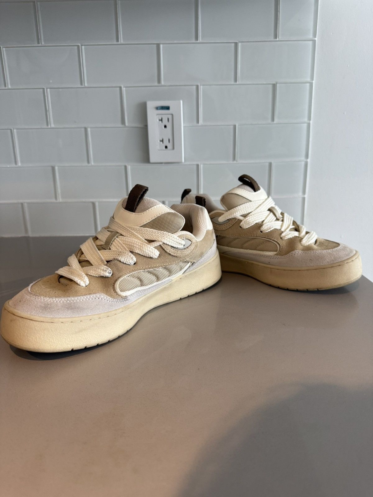 Zara ZARA Men’s Chunky Cream Sneakers — Size 9 (US) Size US 9 / EU 42 - 3 Thumbnail