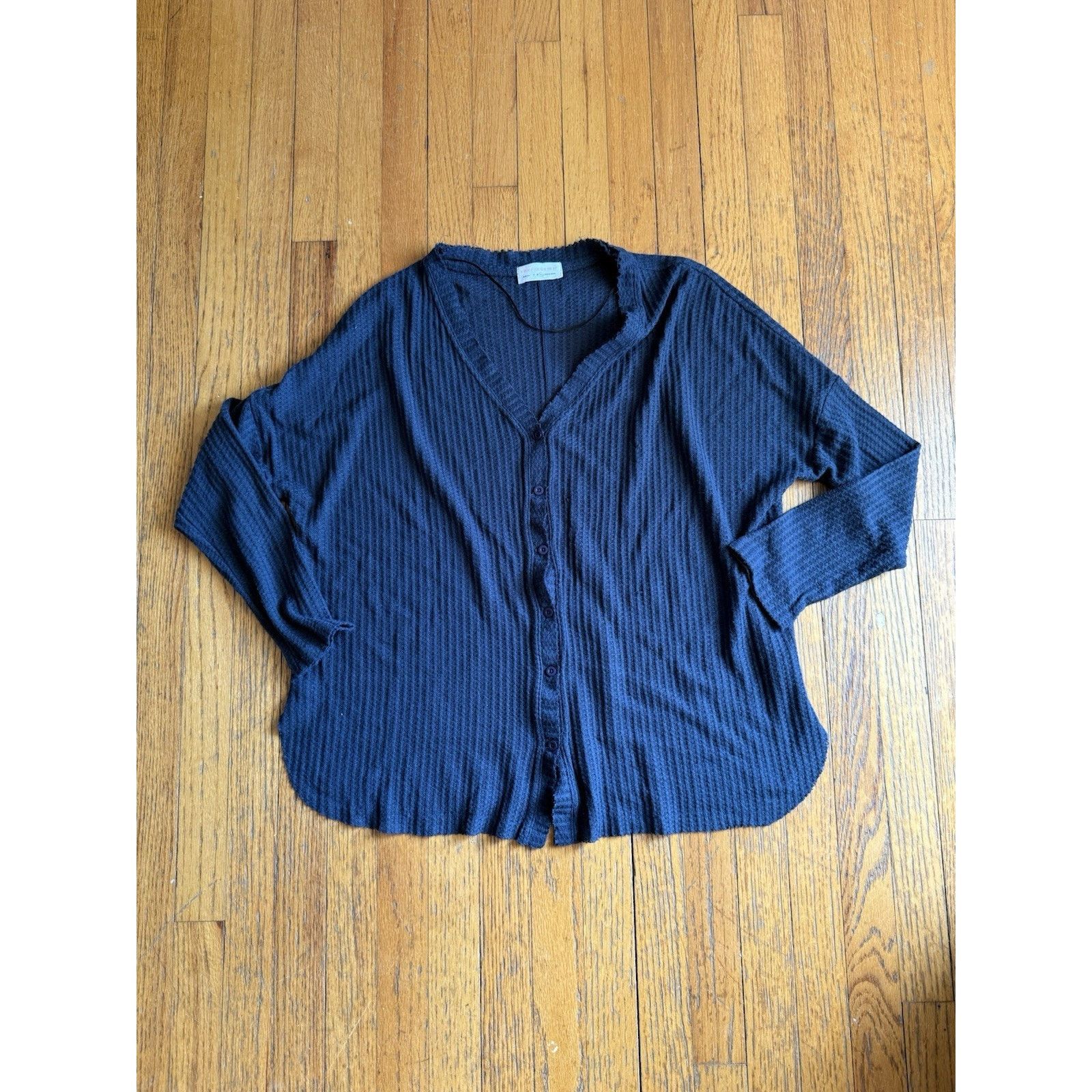 Other Women's Blouse Large Navy Waffle Knit Blouse EUC Size L / US 10 / IT 46 - 1 Thumbnail