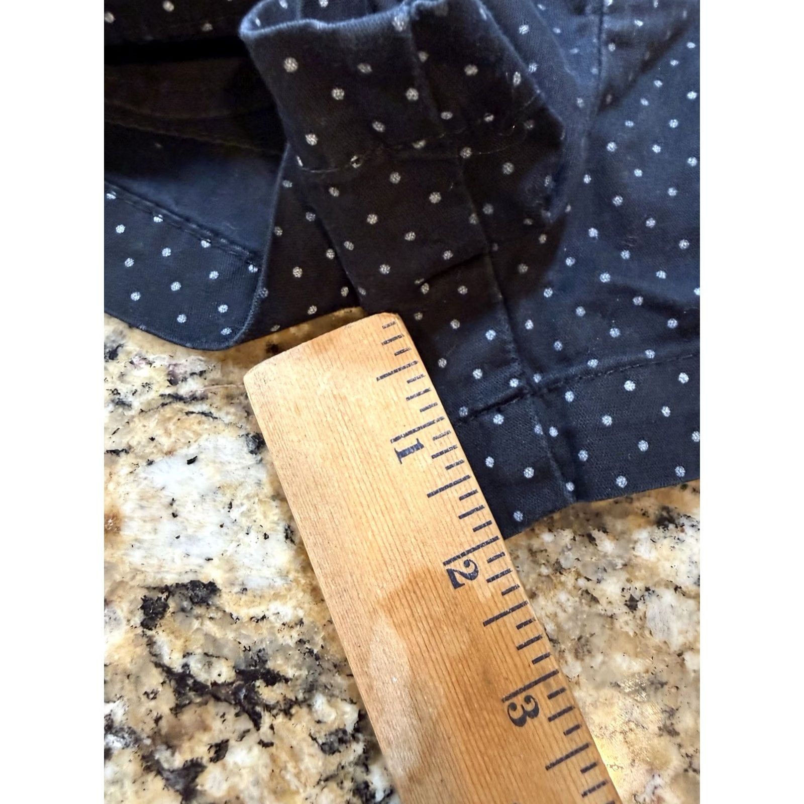 Guess VINTAGE Guess Jeans Women’s Shorts Polka Dot Low Rise 24 Black White Y2K 2000s Womens Size 42" / US 20 - 3 Thumbnail