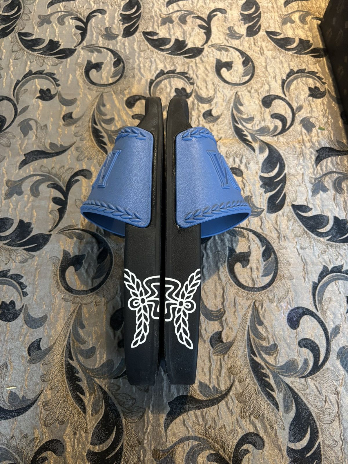 MCM MCM sliders Size US 10 / EU 43 - 3 Thumbnail