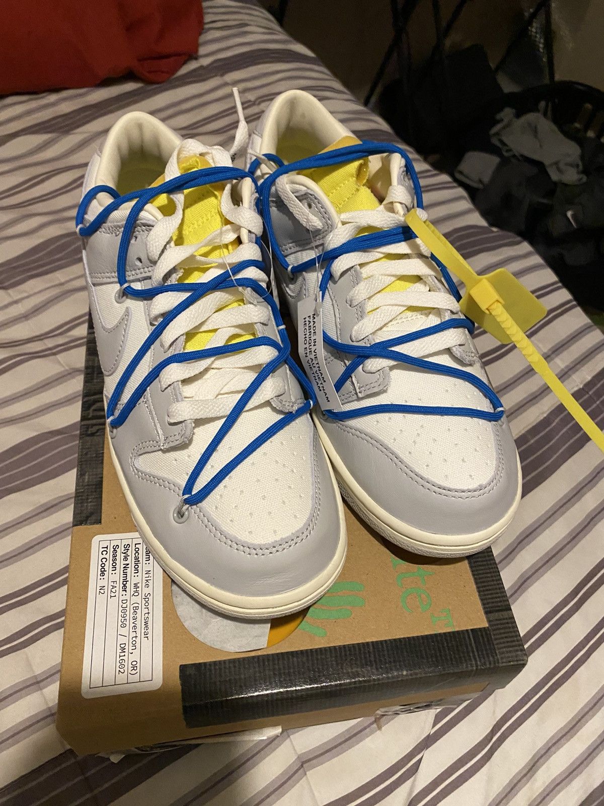 Nike × Off-White Nike off white dunk lot 10 size 9 Size US 9 / EU 42 - 4 Thumbnail