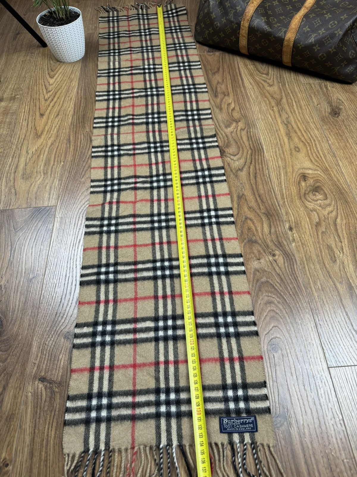 Burberry Vintage cashmere scarf Burberry’s 90s original luxury item Size ONE SIZE - 4 Thumbnail