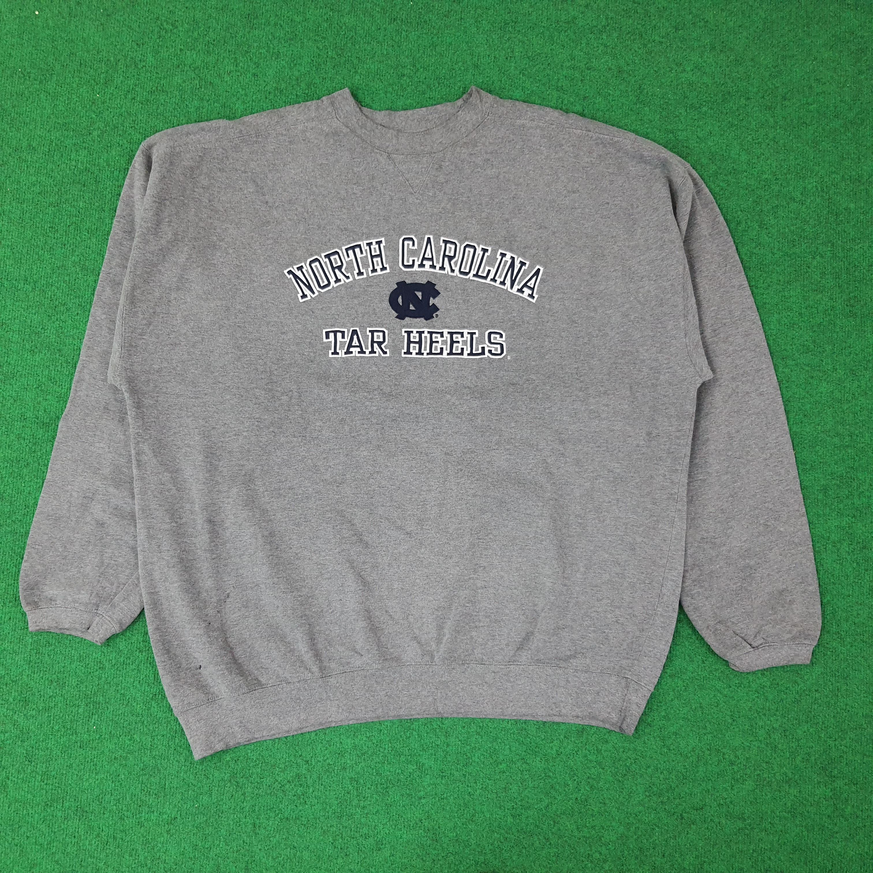 Vintage Vintage North Carolina Tar Heels NC Sweatshirt C251N14 Size US XXL / EU 58 / 5 - 1 Thumbnail