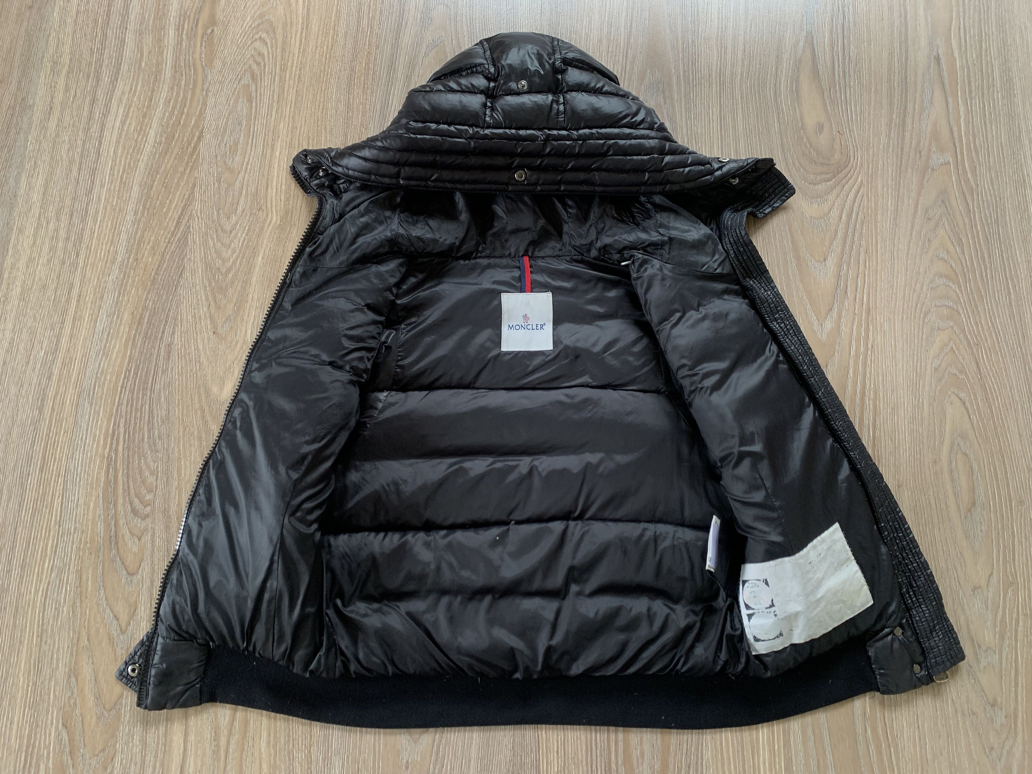 Moncler Womens Moncler Down Hooded Puffer Vest Size XXS / US 00 / IT 34 - 4 Thumbnail