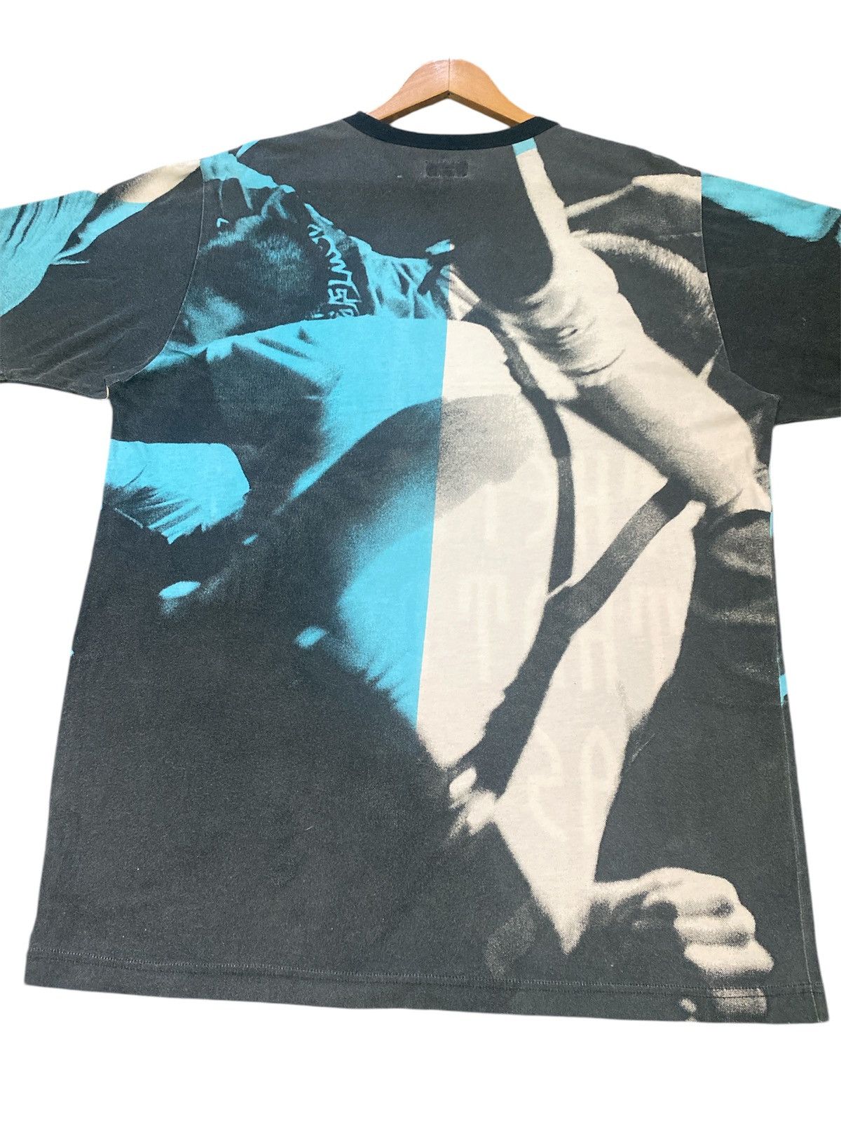 Supreme 💥RARE💥SUPREME THE RIOT THAT NEVER WAS SHIRT TEE🔥 Size US L / EU 52-54 / 3 - 10 Thumbnail
