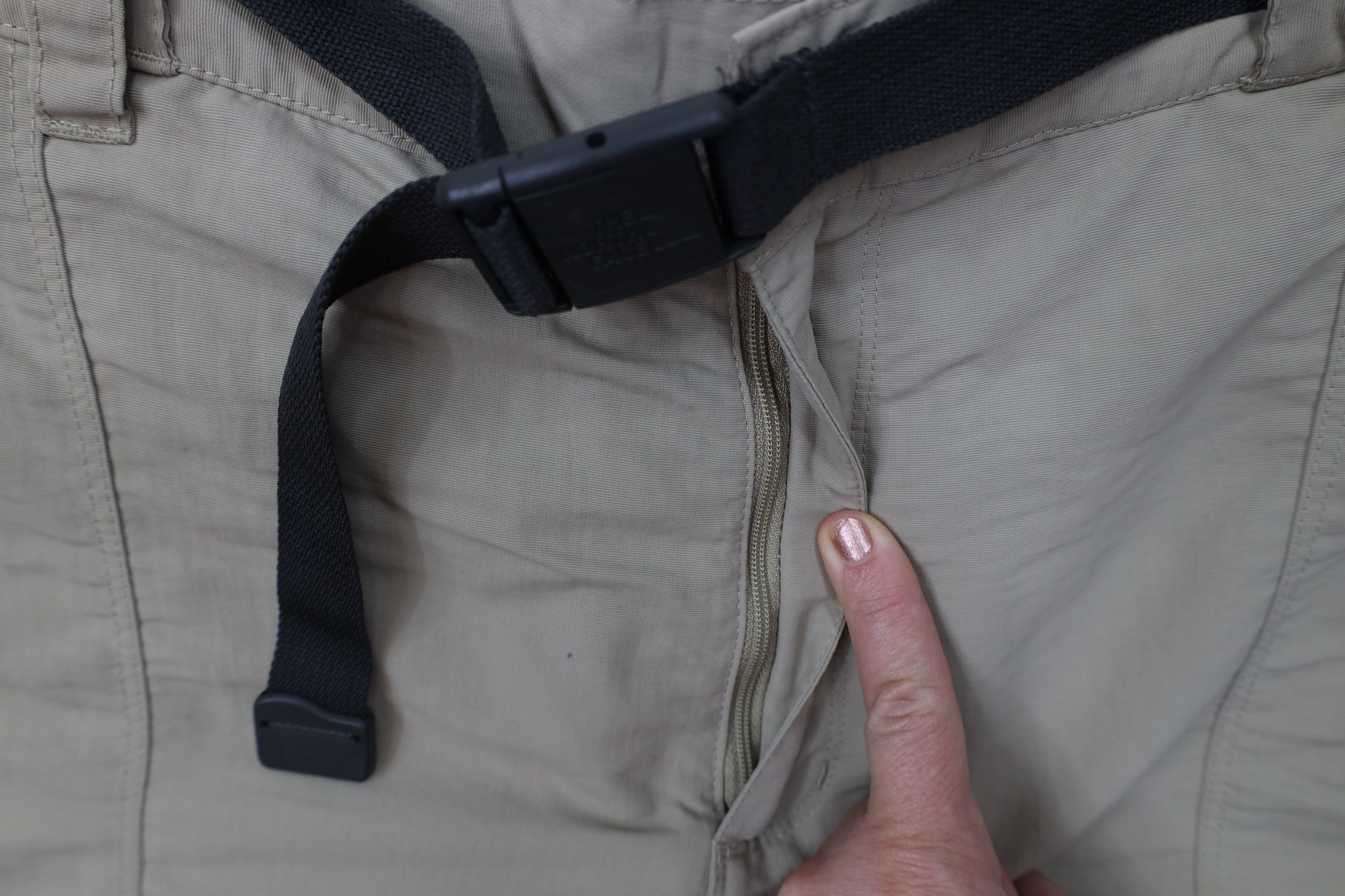 The North Face Vintage The North Face Wide Leg Cargo Pants Shorts Size US 38 / EU 54 - 9 Thumbnail