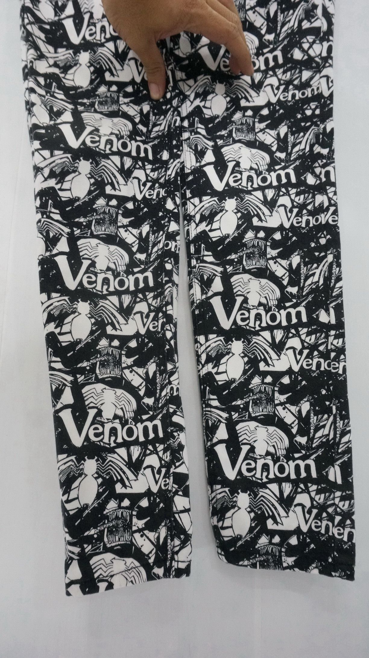 Marvel Comics Marvel VENOM Skinny Women Pants Size 29" - 7 Thumbnail