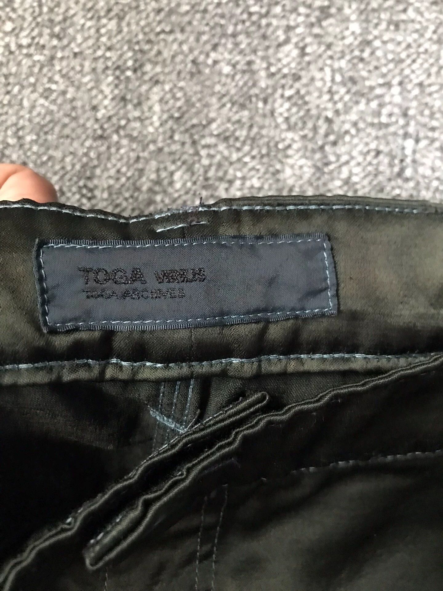 TOGA VIRILIS Toga Virilis drapey deep green pants 48 NWT Size US 32 / EU 48 - 4 Thumbnail