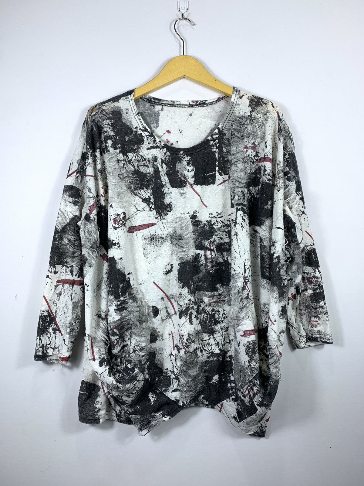 Le Grande Bleu (L.G.B.) DISTRESSED CRAZY ABSTRACT LONG SLEEVE Size US L / EU 52-54 / 3 - 1 Thumbnail
