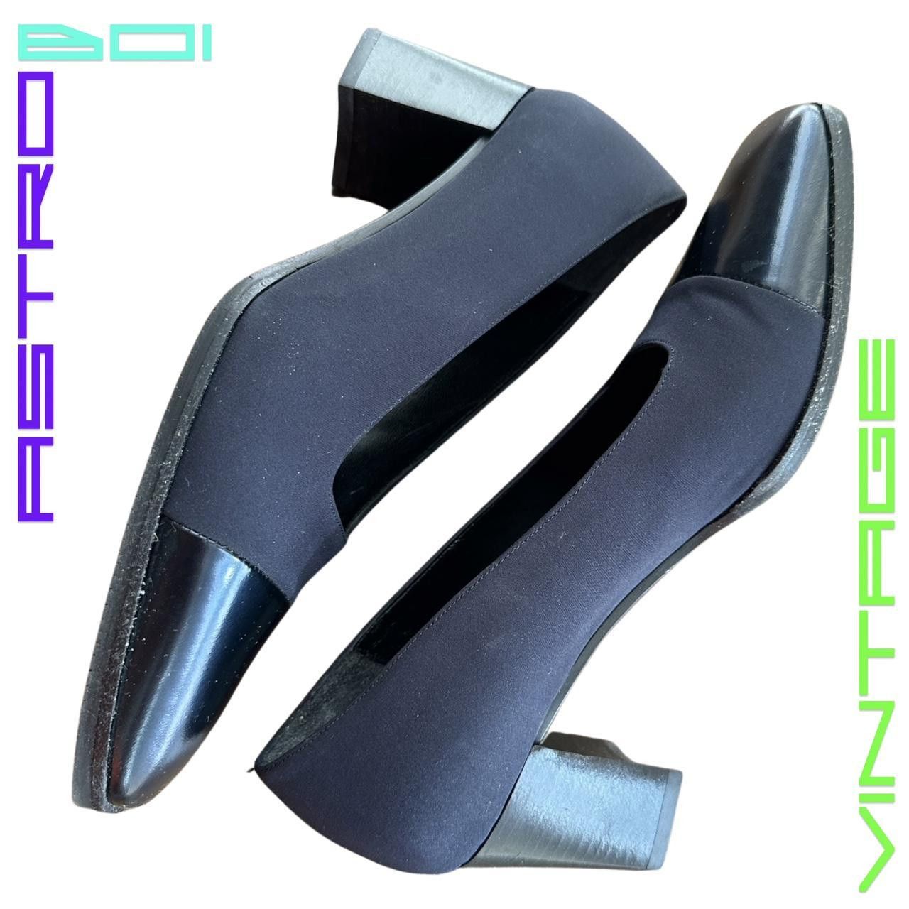 Other VINTAGE SESTO MEUCCI NAVY CAP TOE PUMPS _ 7W Size US 7 / IT 37 - 1 Thumbnail
